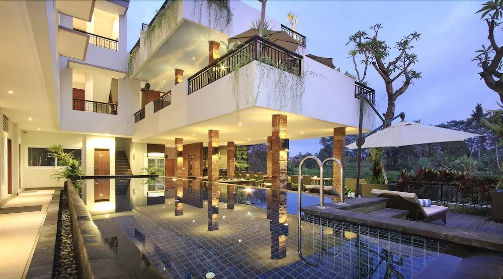 Puri Padma Hotel