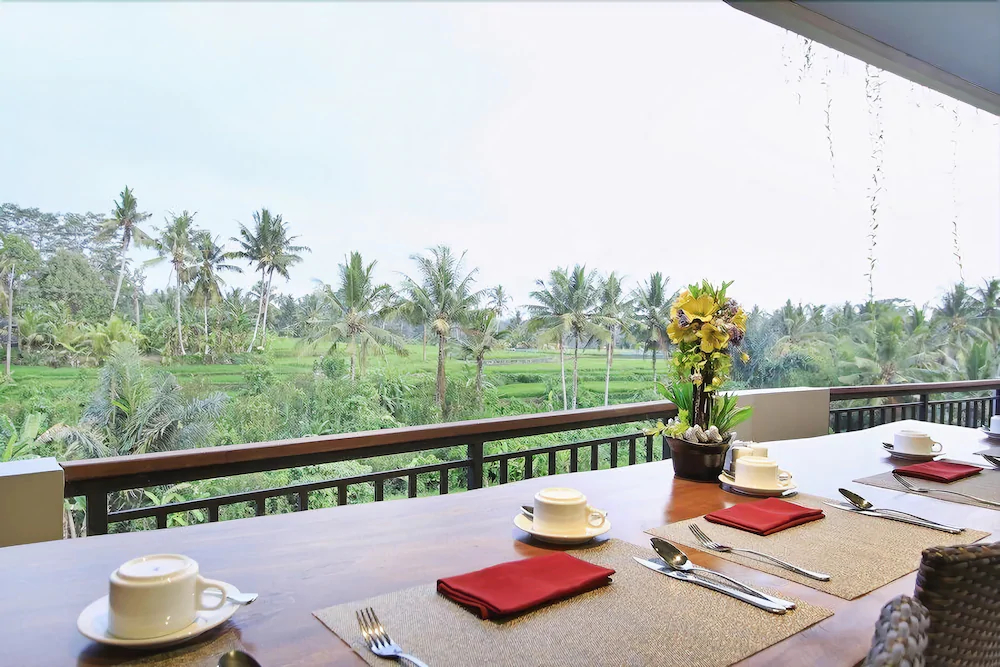 Puri Padma Hotel