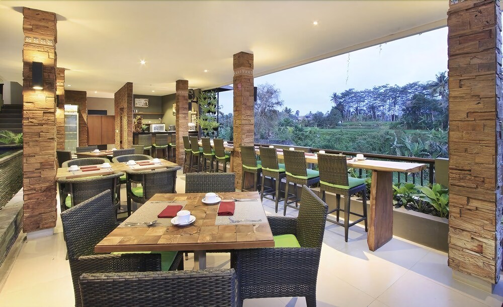 Puri Padma Hotel