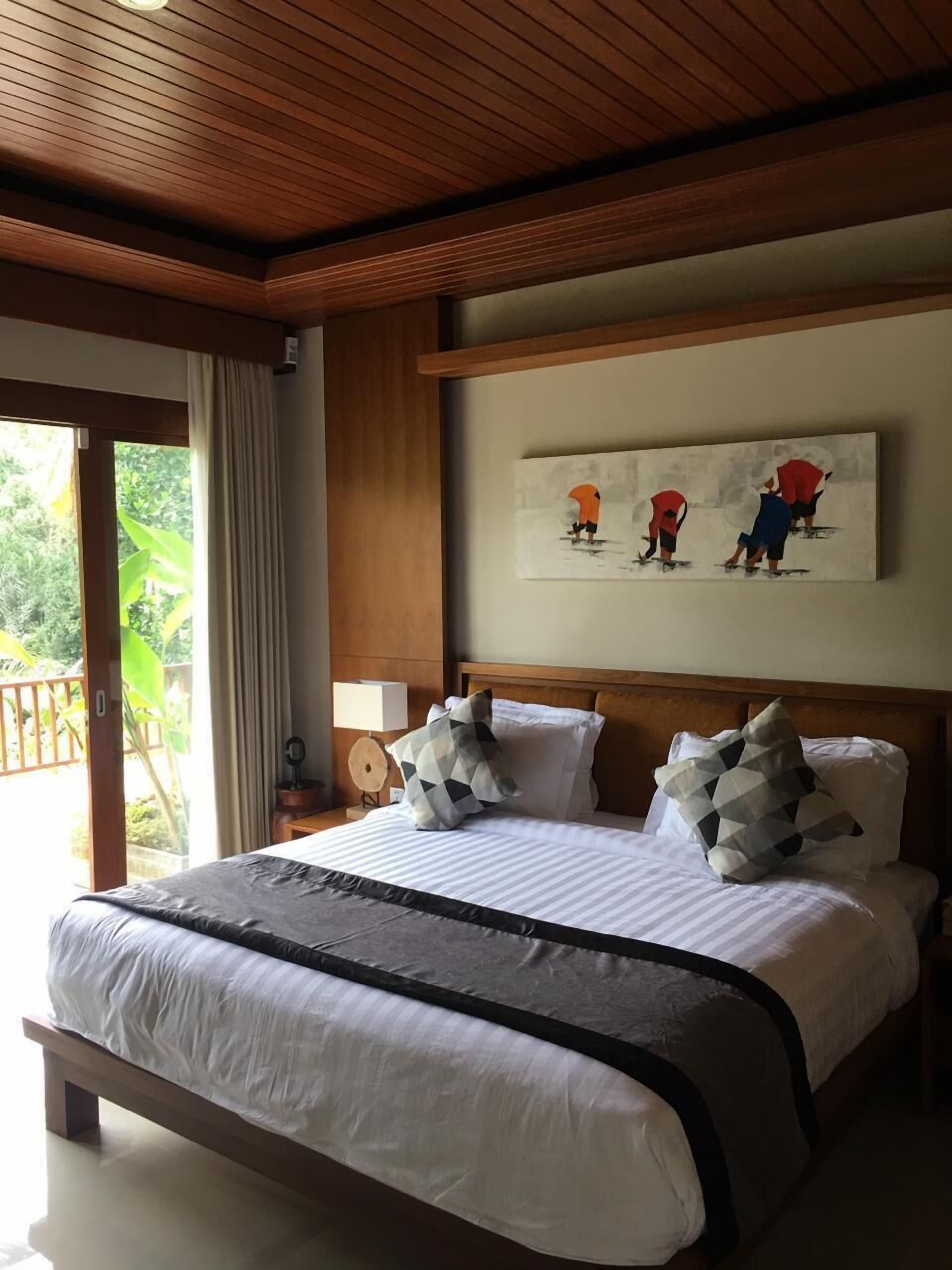 Puri Raya Villa