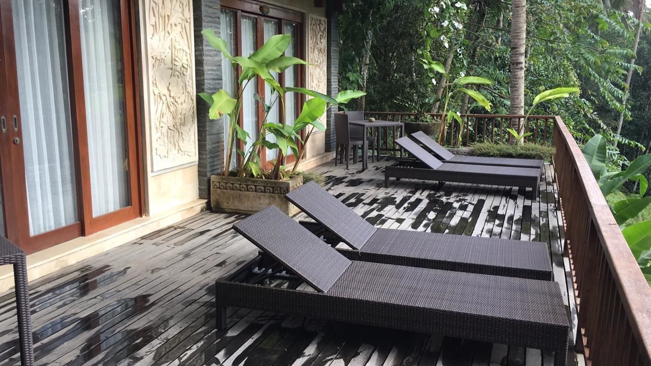 Puri Raya Villa