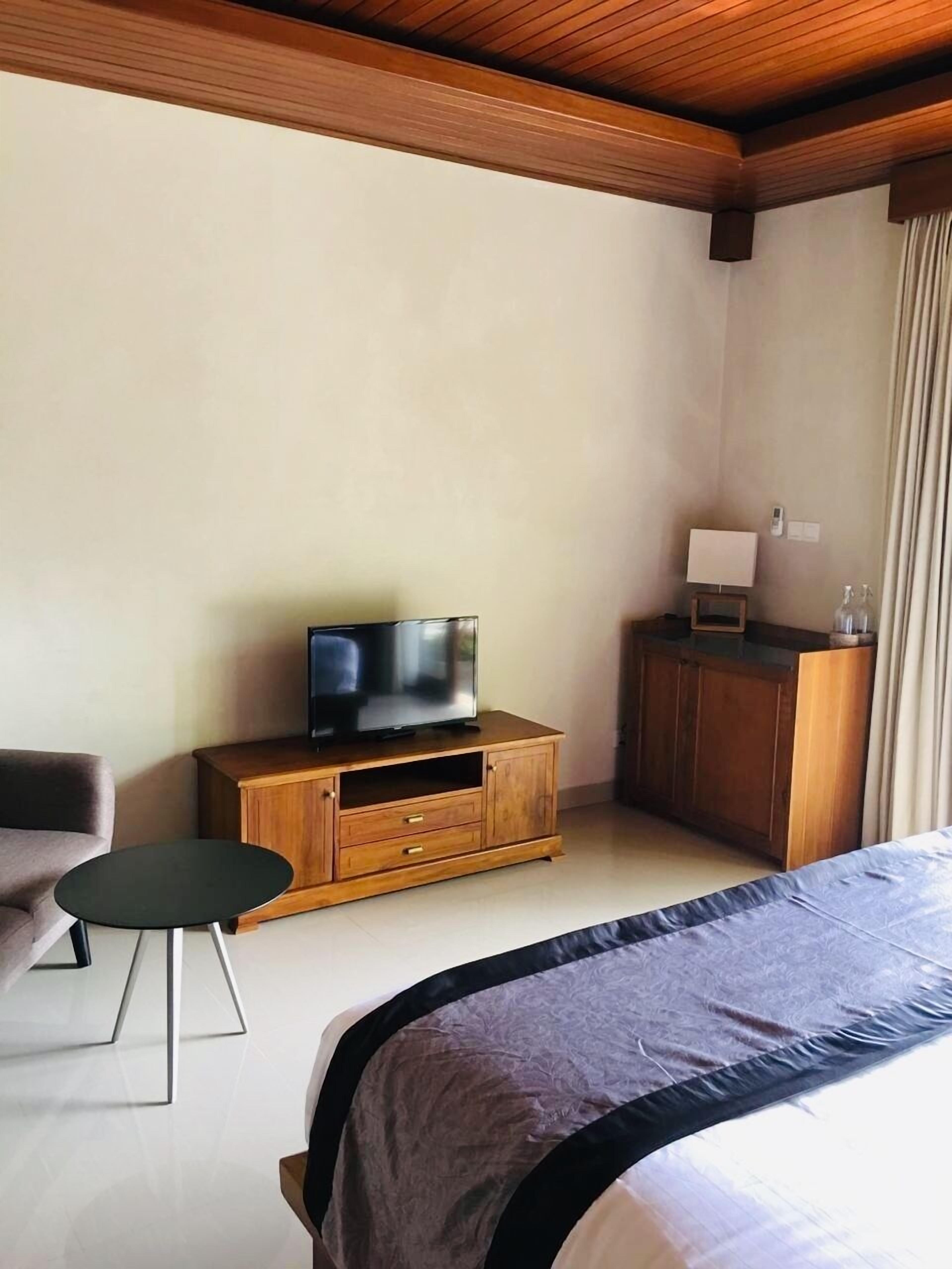 Puri Raya Villa