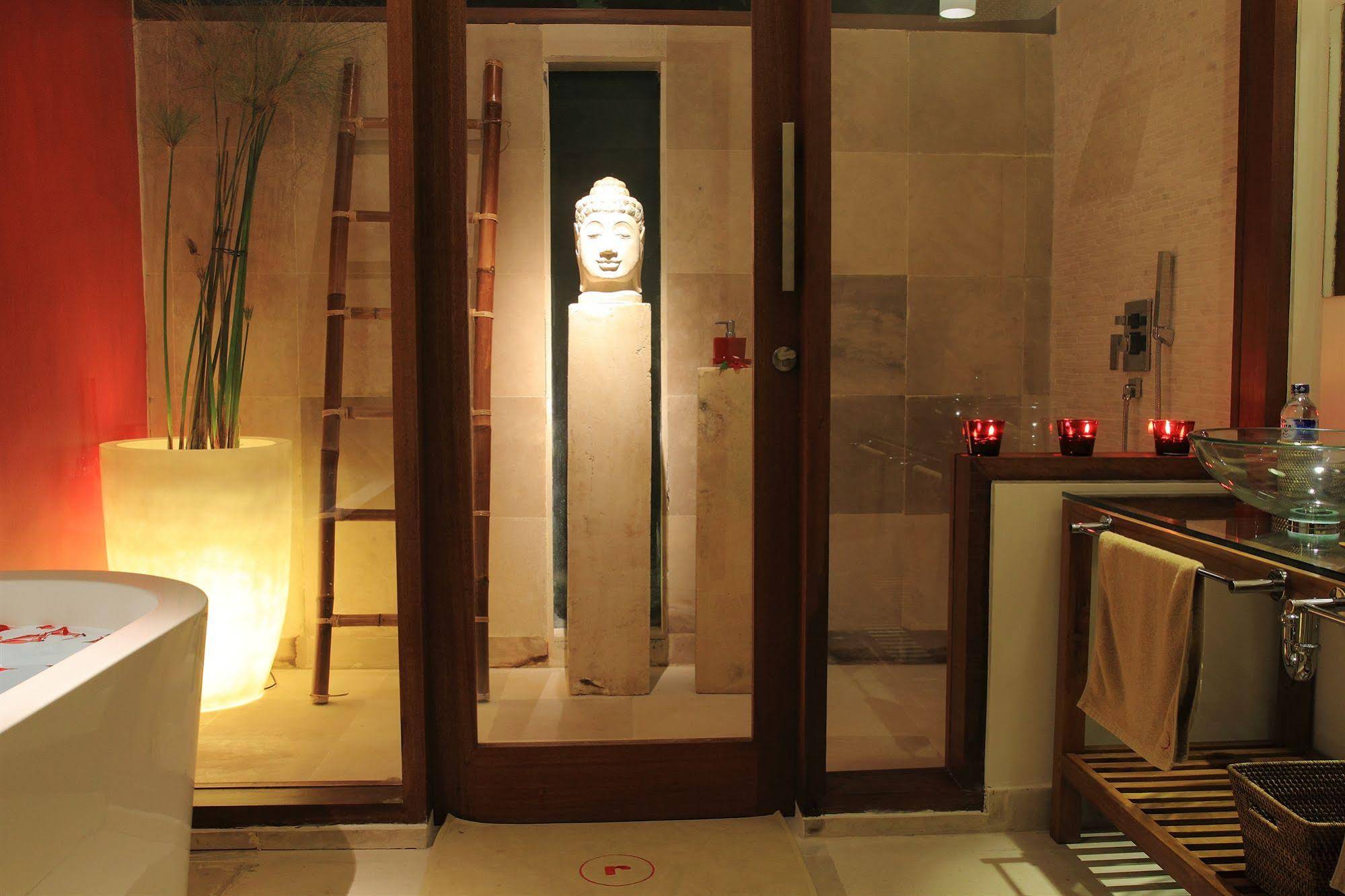 Rouge Bali Lounge Bar Villas AndSpa