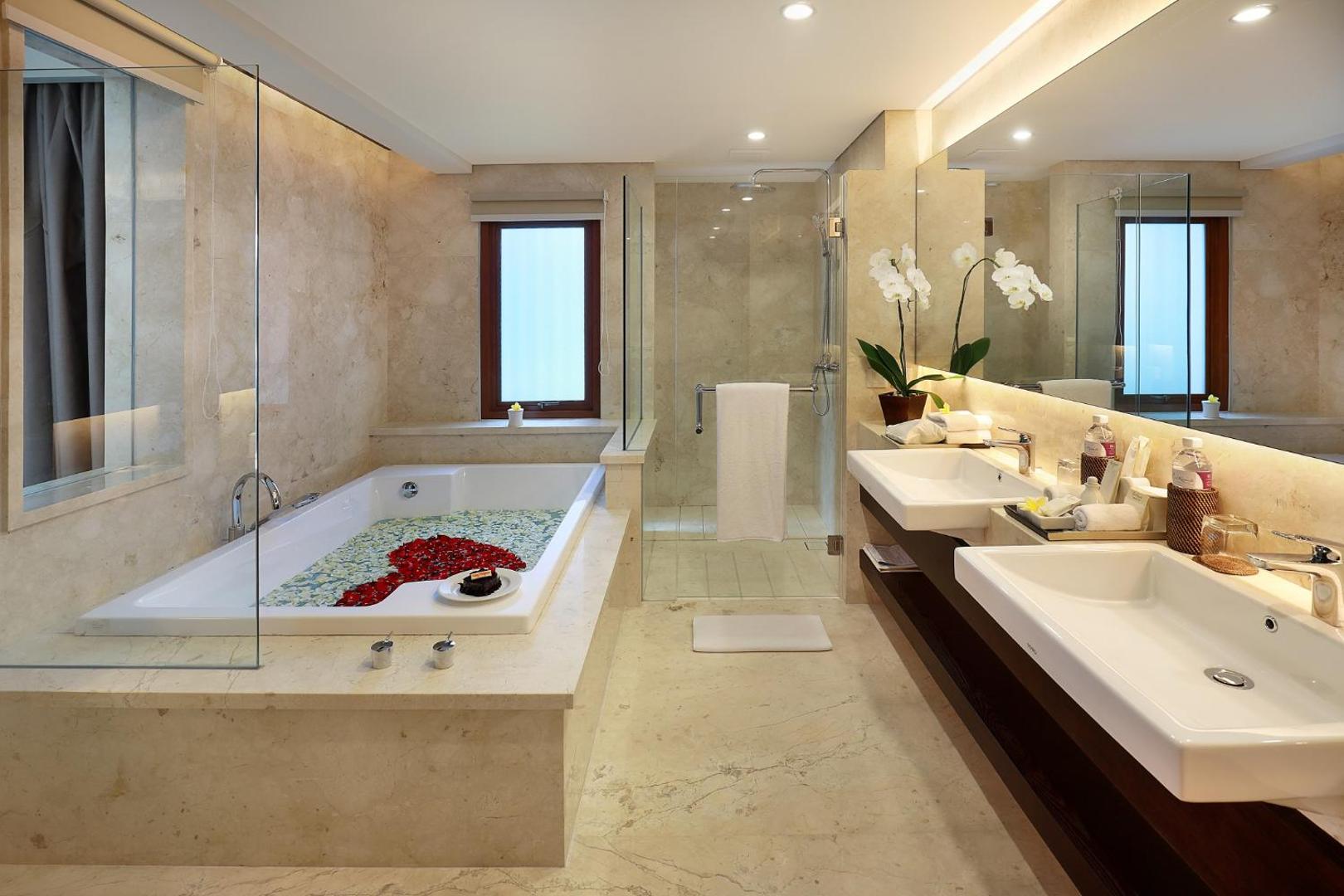 Royal Kamuela Villas & Suites at Monkey Forest - Ubud