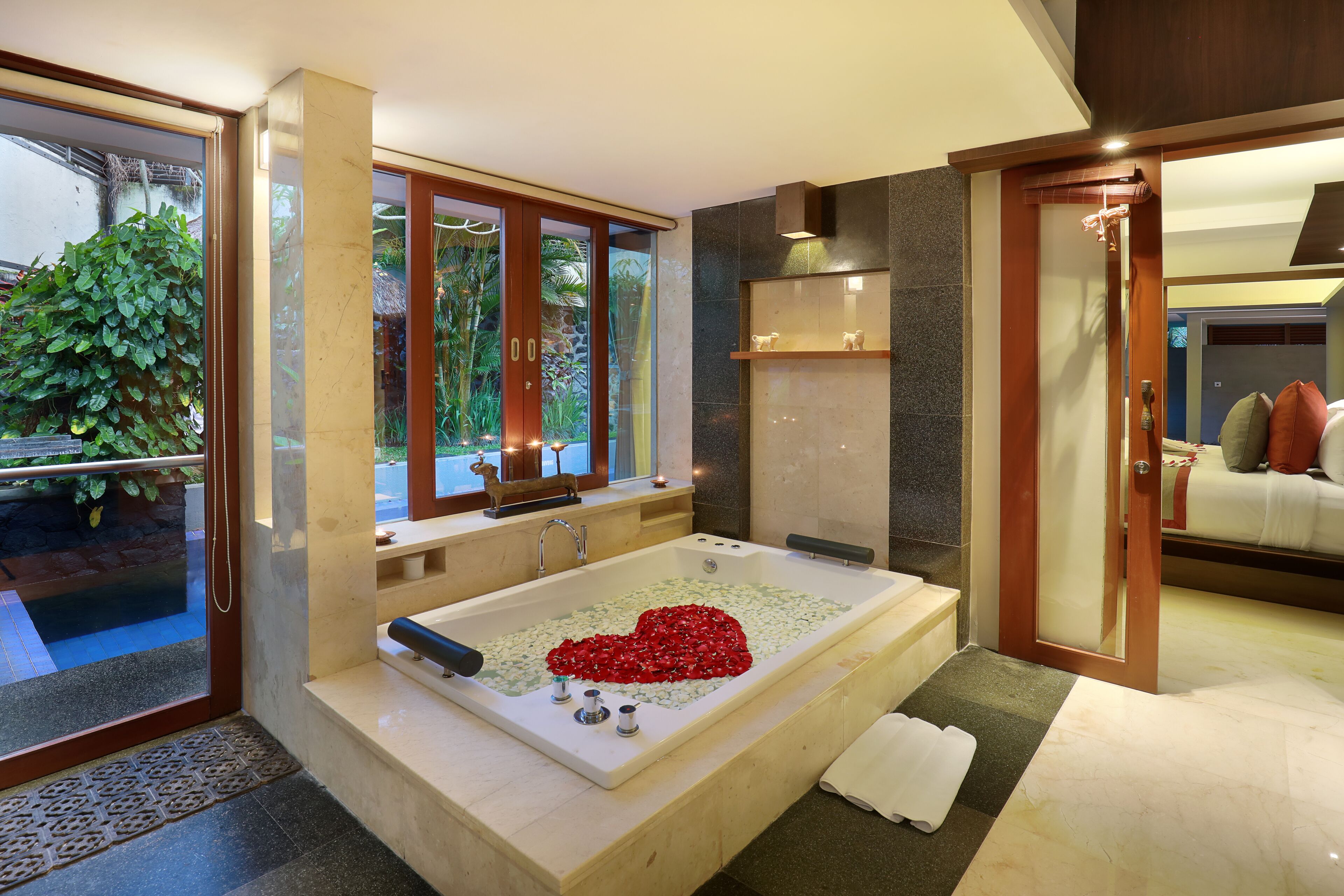 Royal Kamuela Villas & Suites at Monkey Forest - Ubud