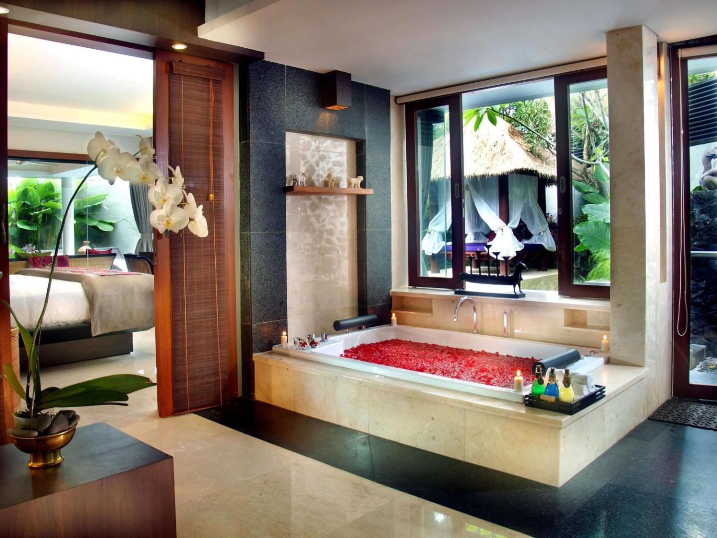 Royal Kamuela Villas & Suites at Monkey Forest - Ubud