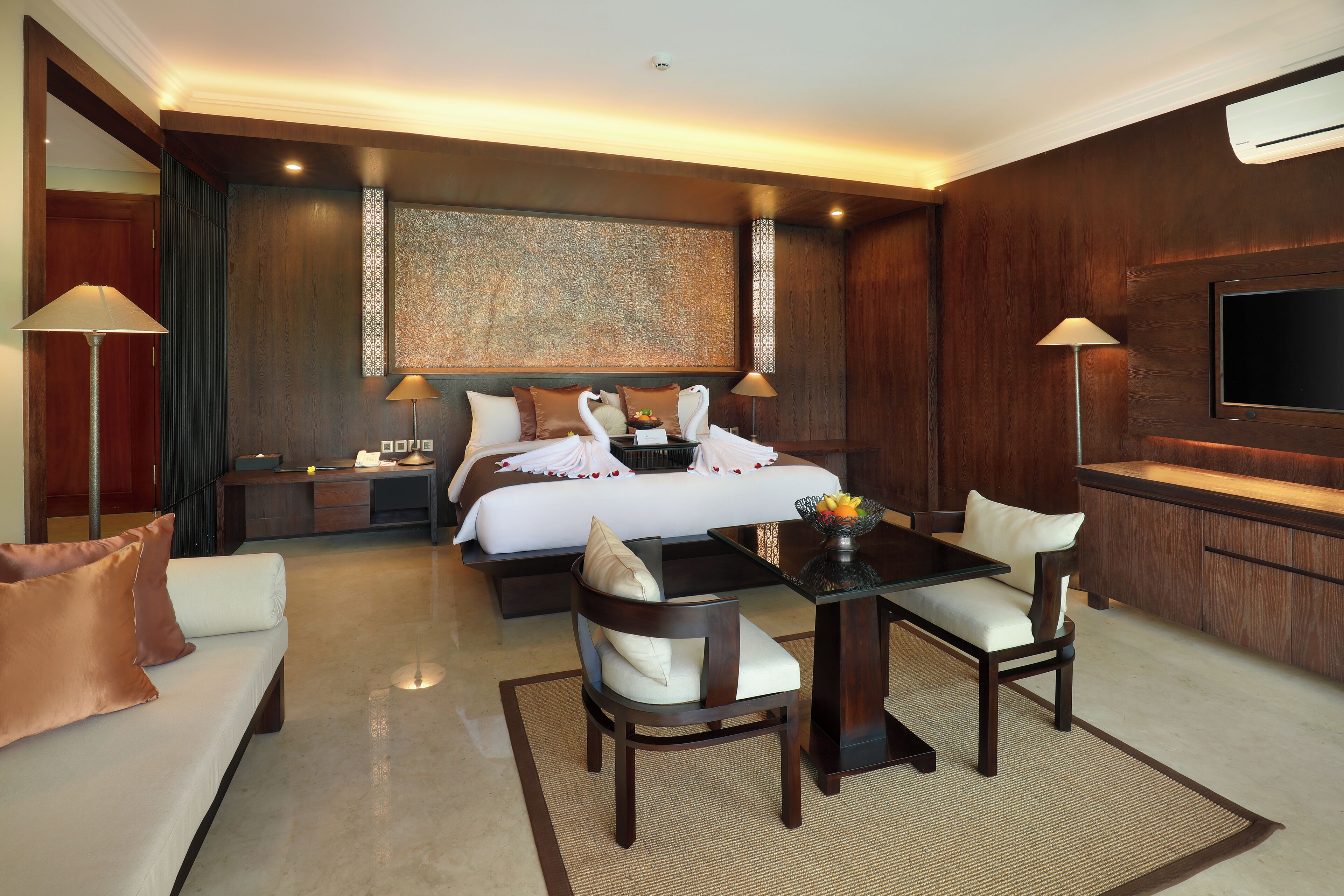 Royal Kamuela Villas & Suites at Monkey Forest - Ubud