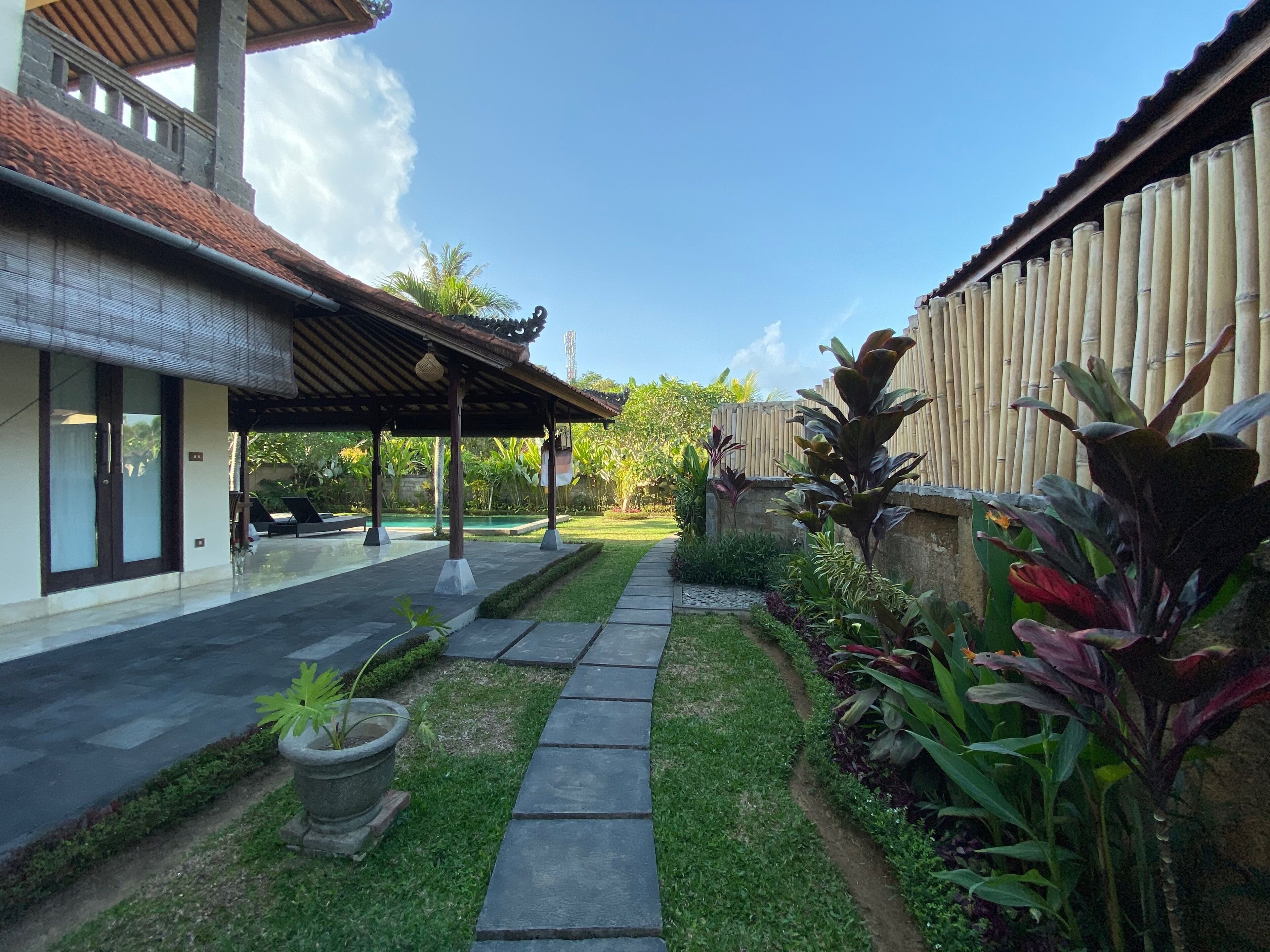 Rumah Dadong