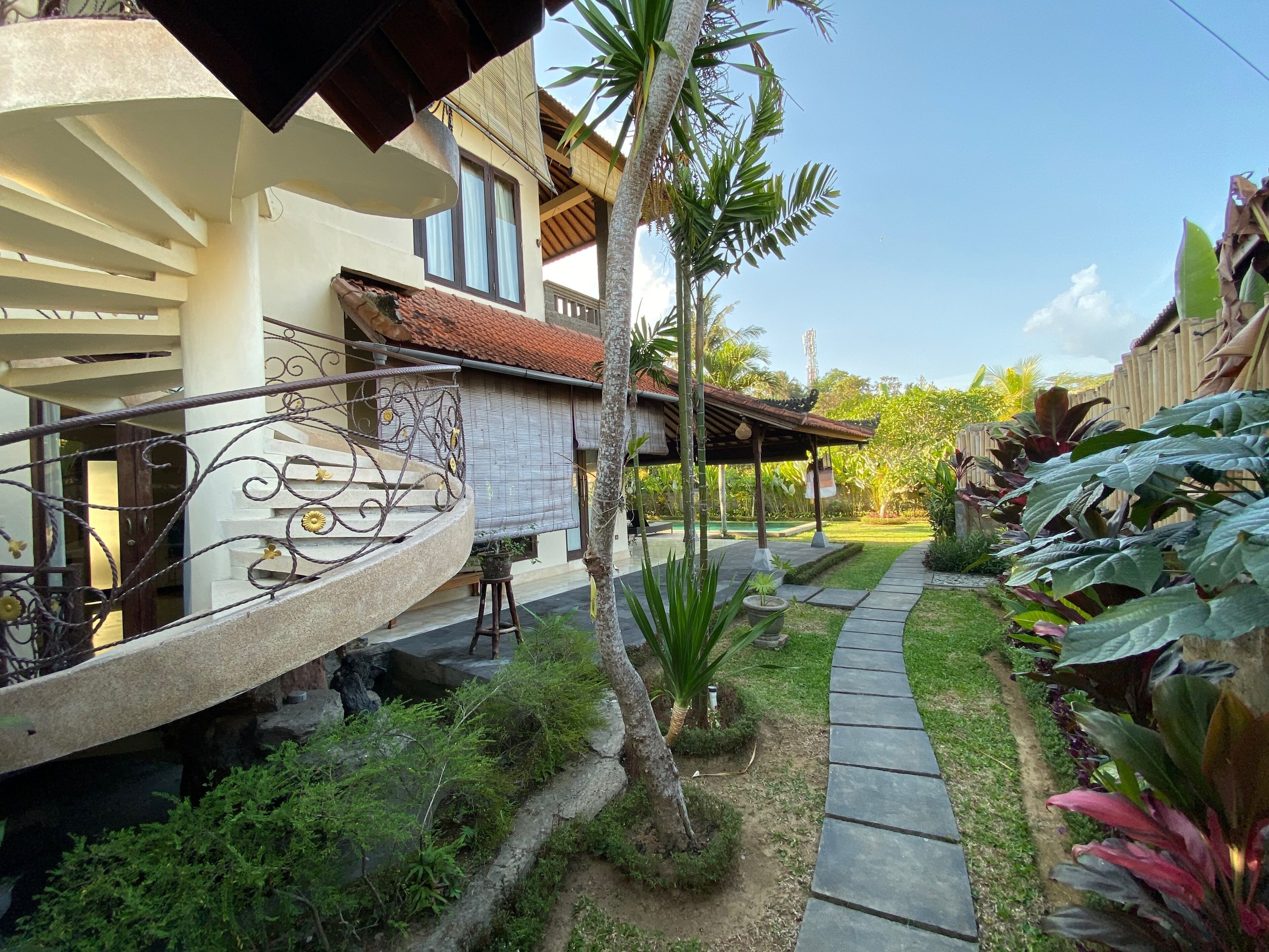 Rumah Dadong
