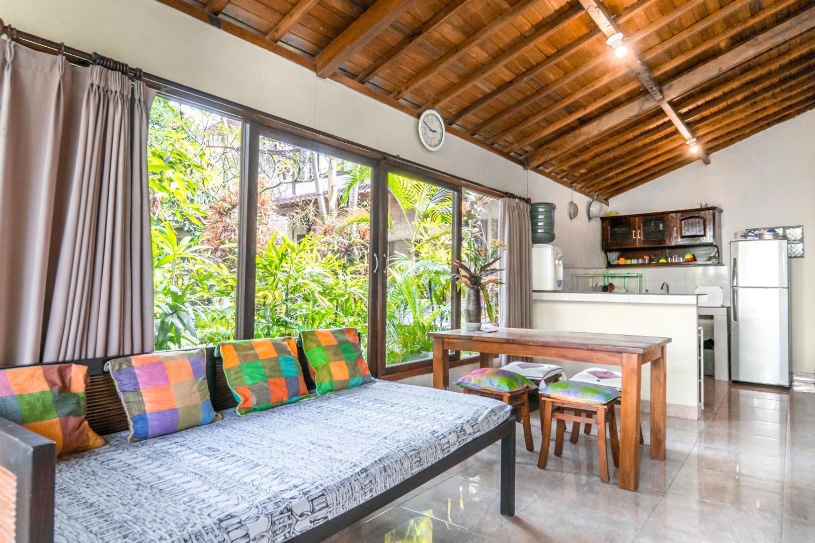 Sari Bamboo Bungalows