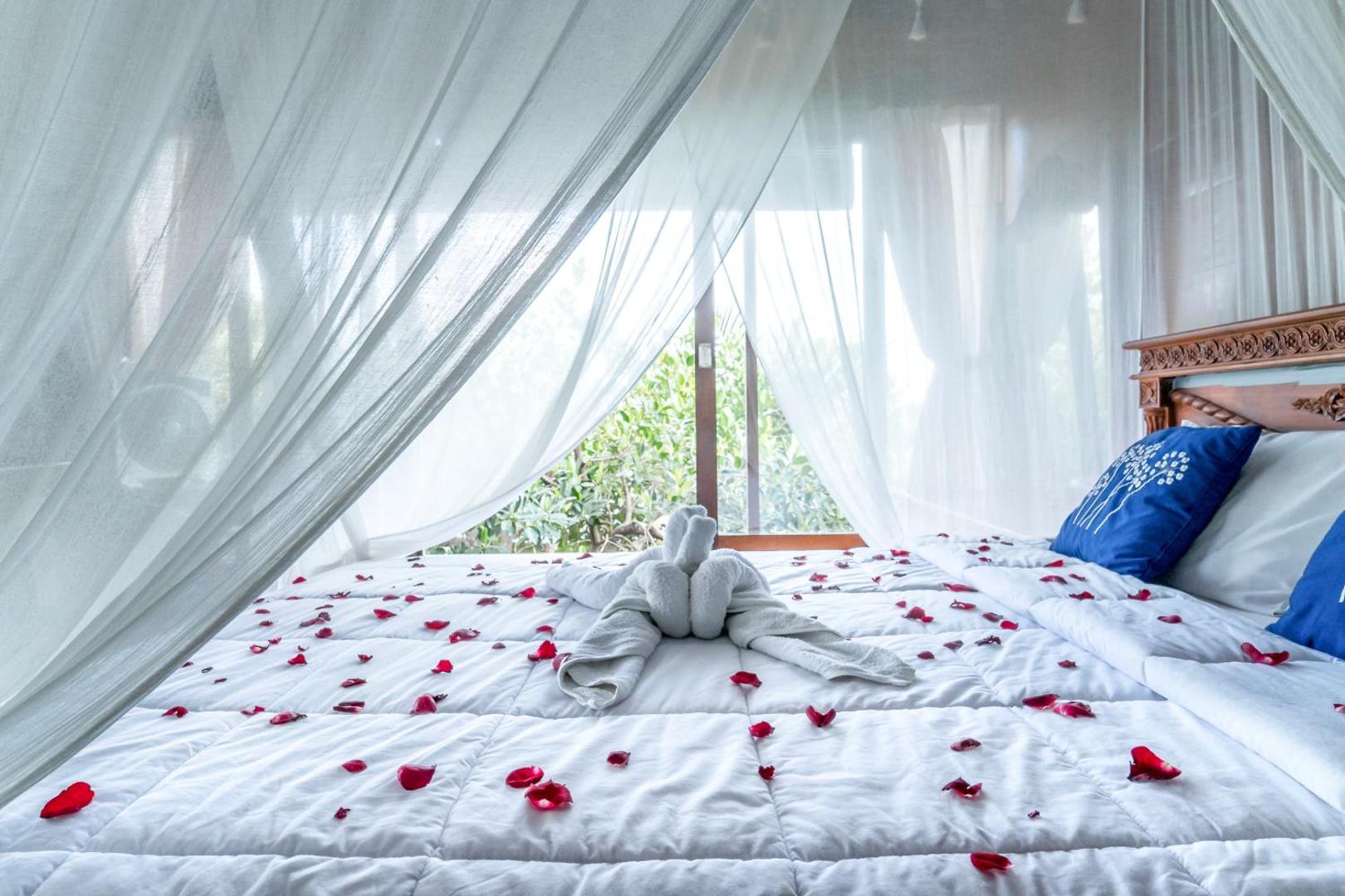 Sari Bamboo Bungalows