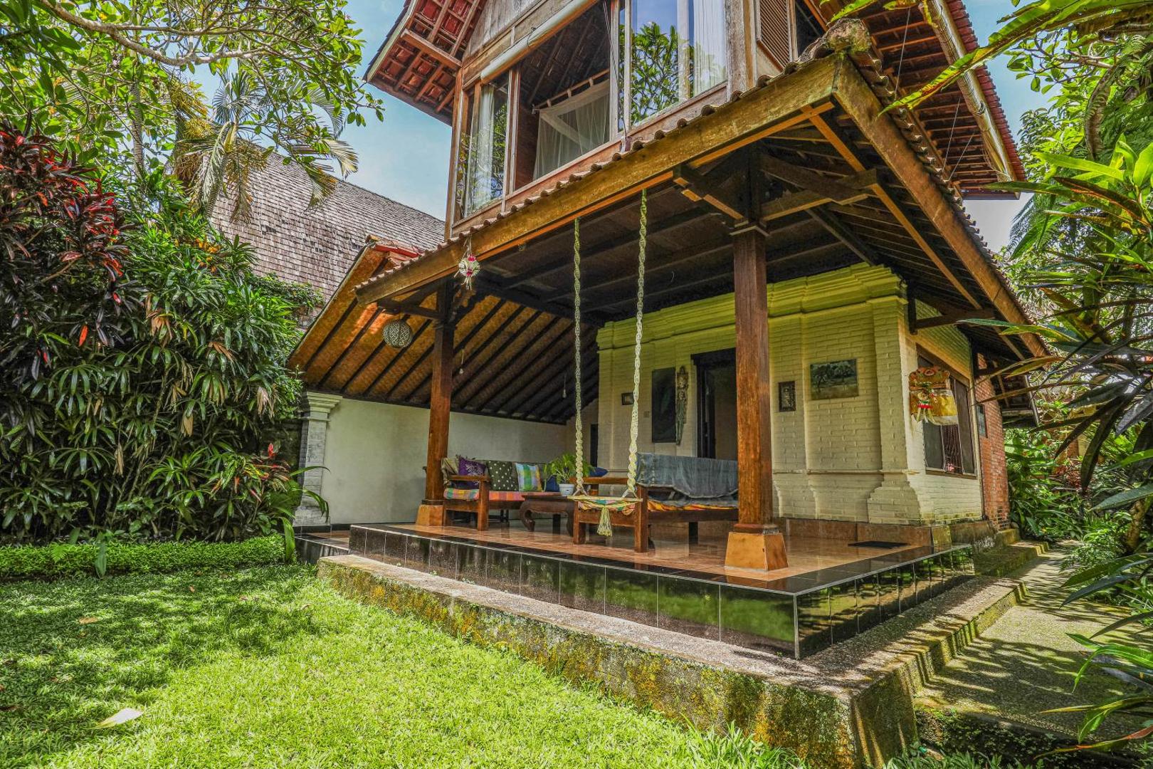 Sari Bamboo Bungalows