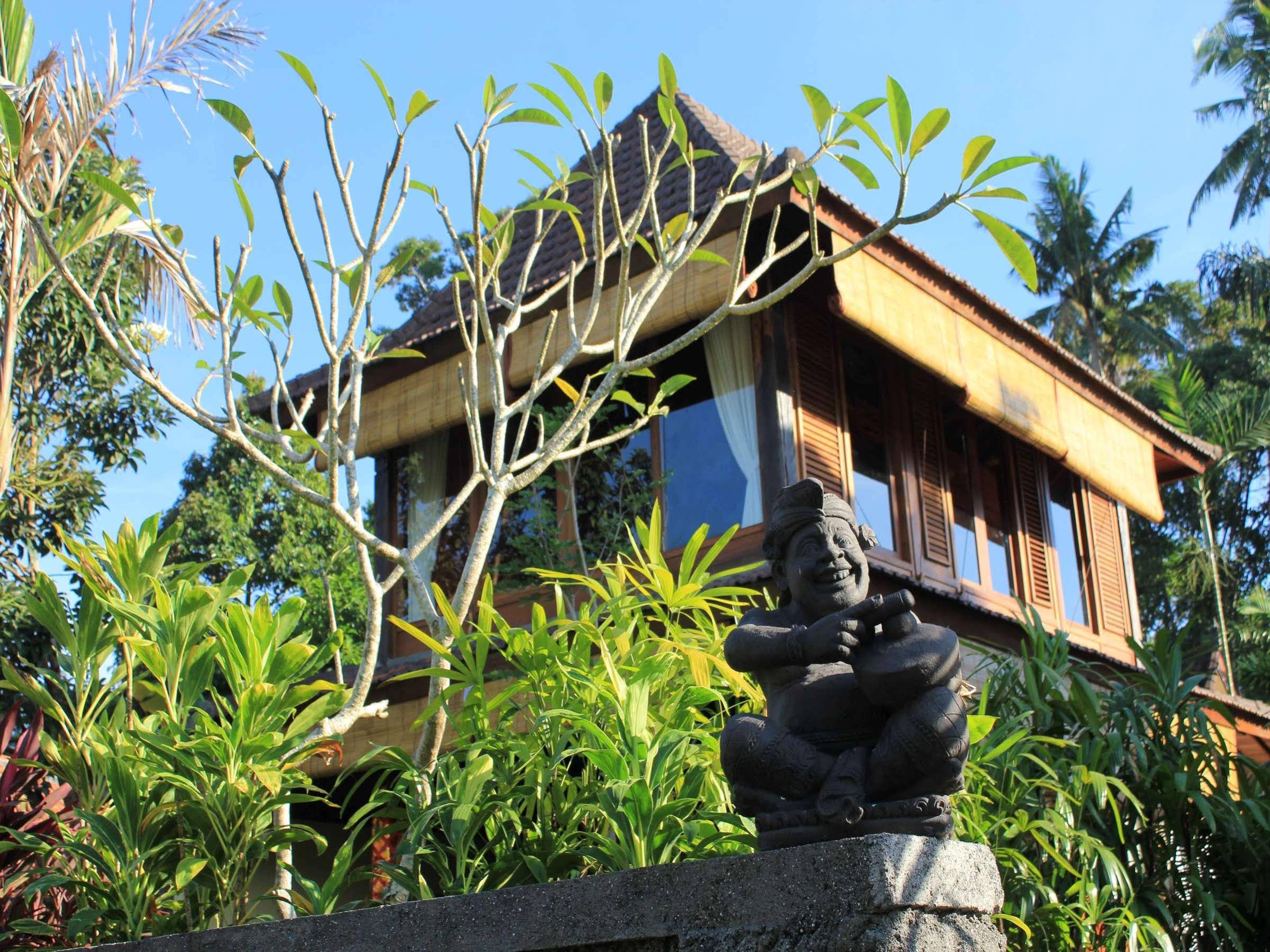 Sari Bamboo Villas
