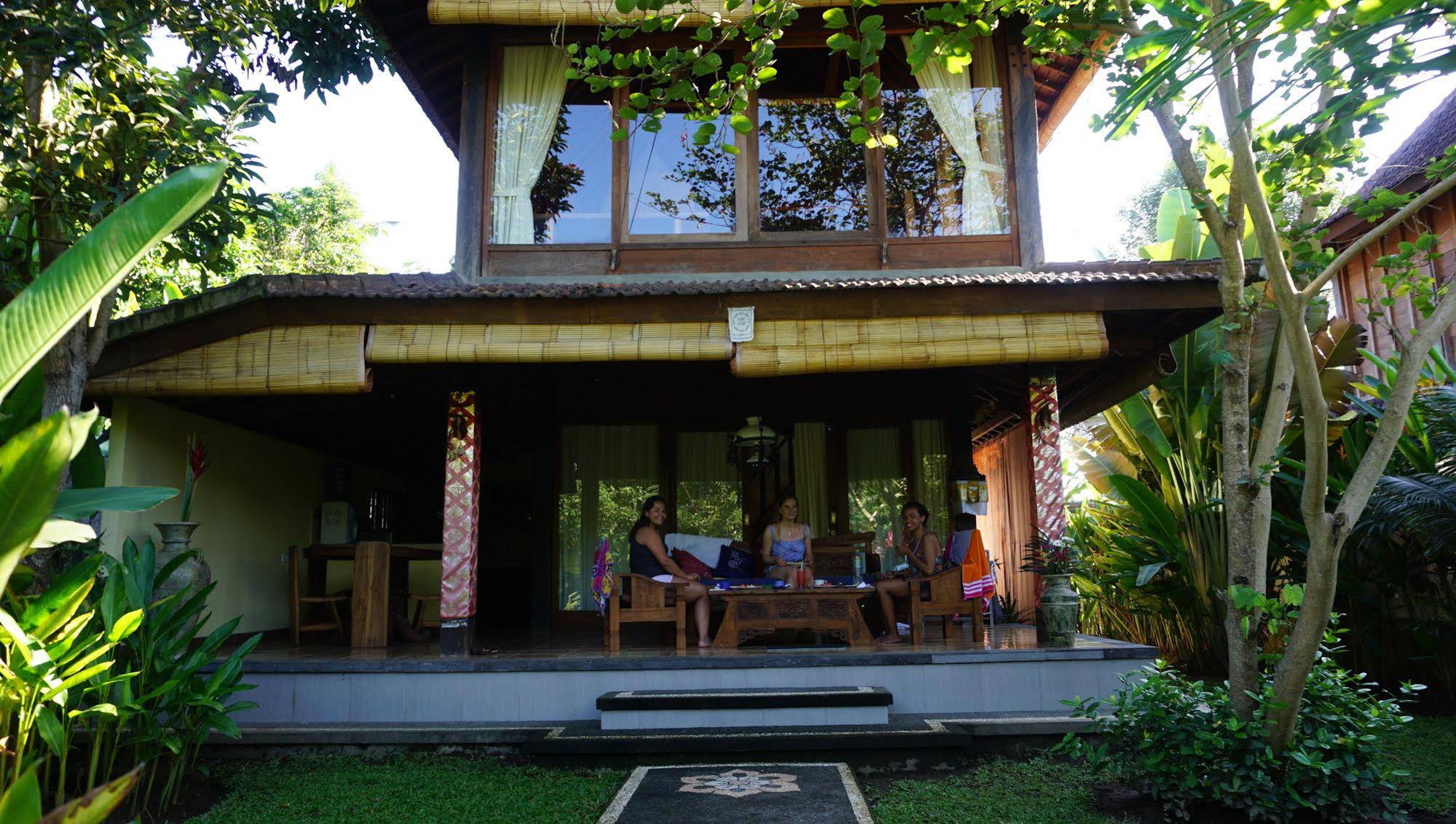 Sari Bamboo Villas