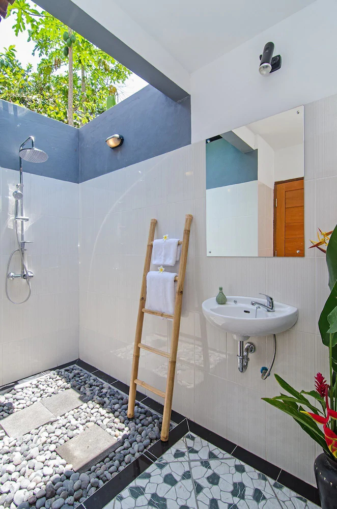 Sayan Romantis Guest House