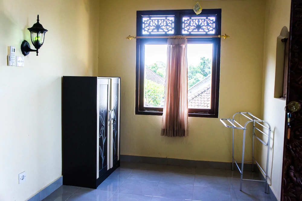 Shiva House