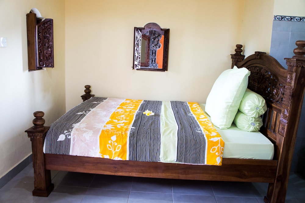 Shiva House