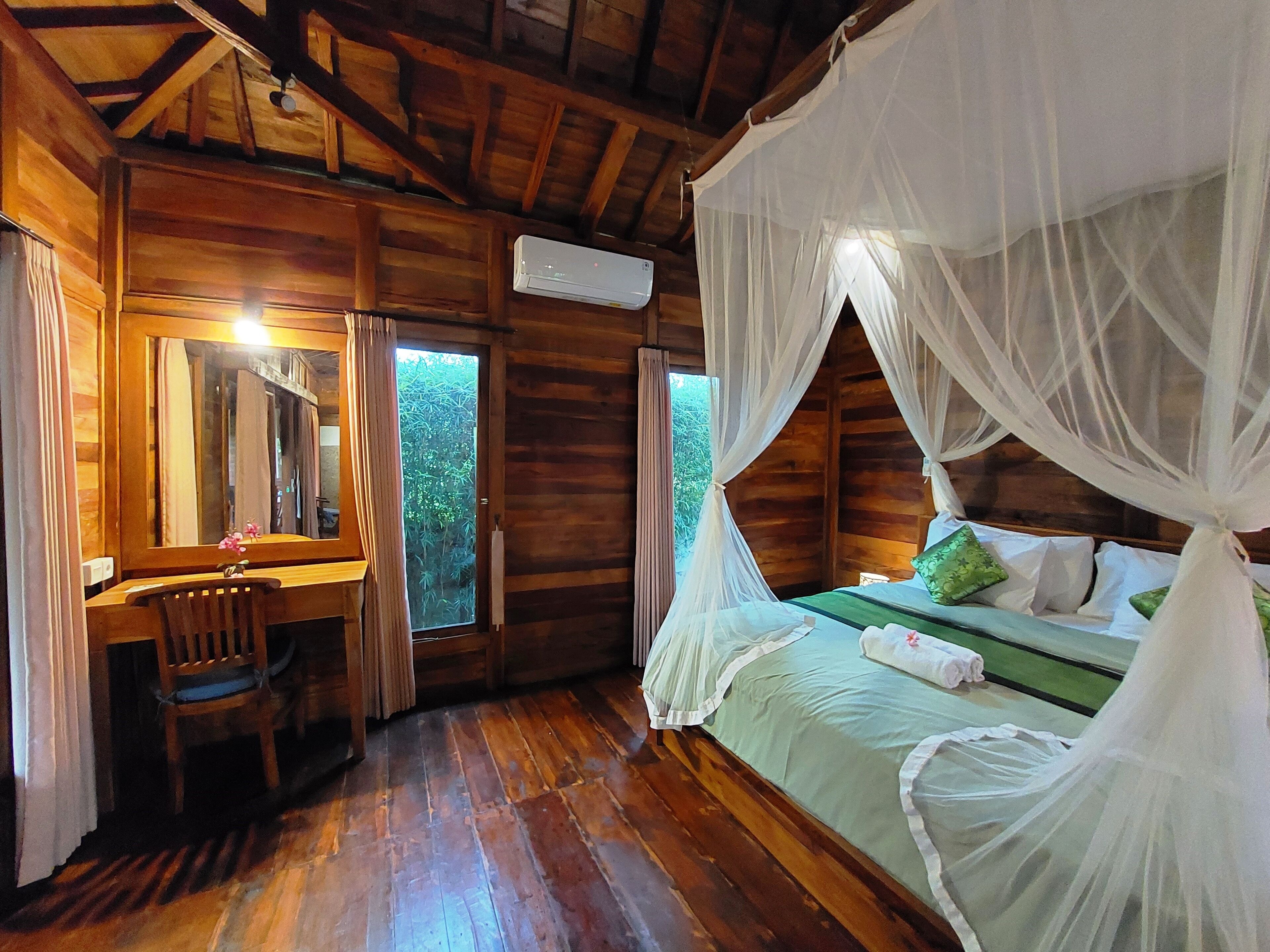 Shivananda Antique Villas by EPS