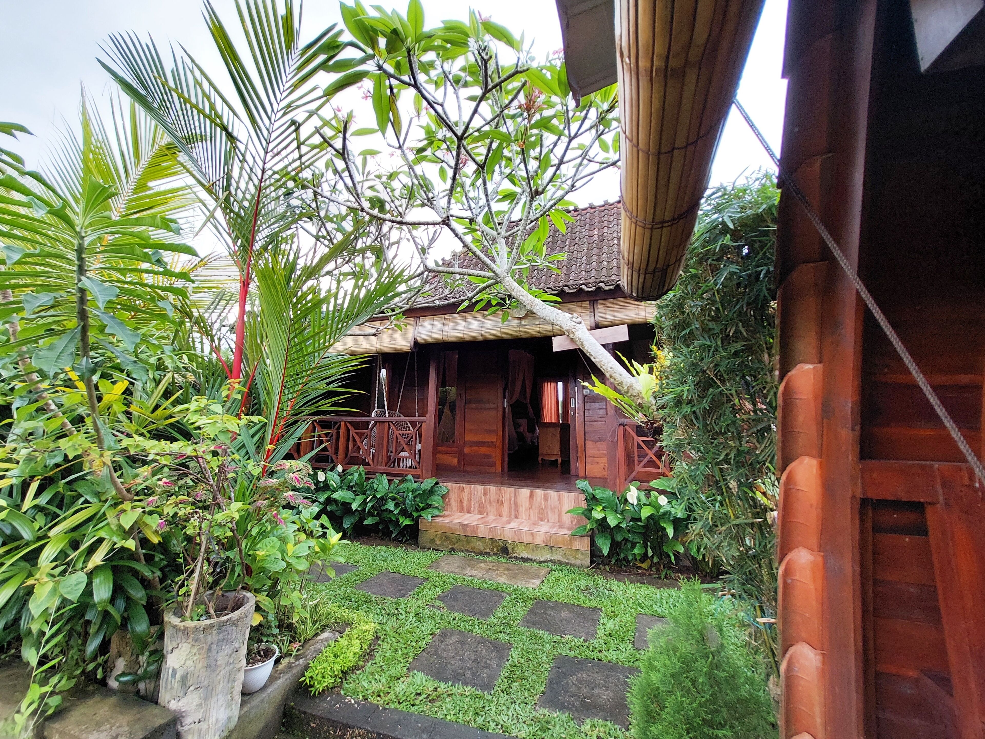 Shivananda Antique Villas by EPS