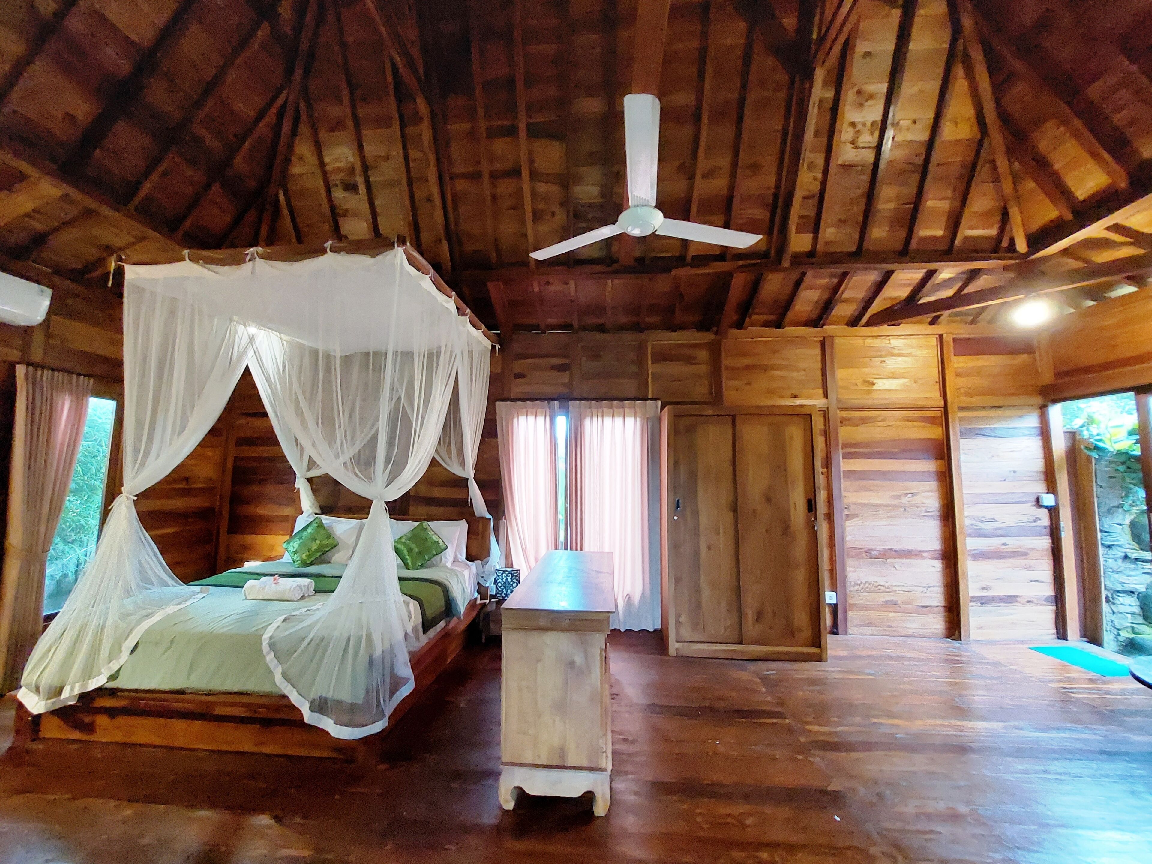 Shivananda Antique Villas by EPS