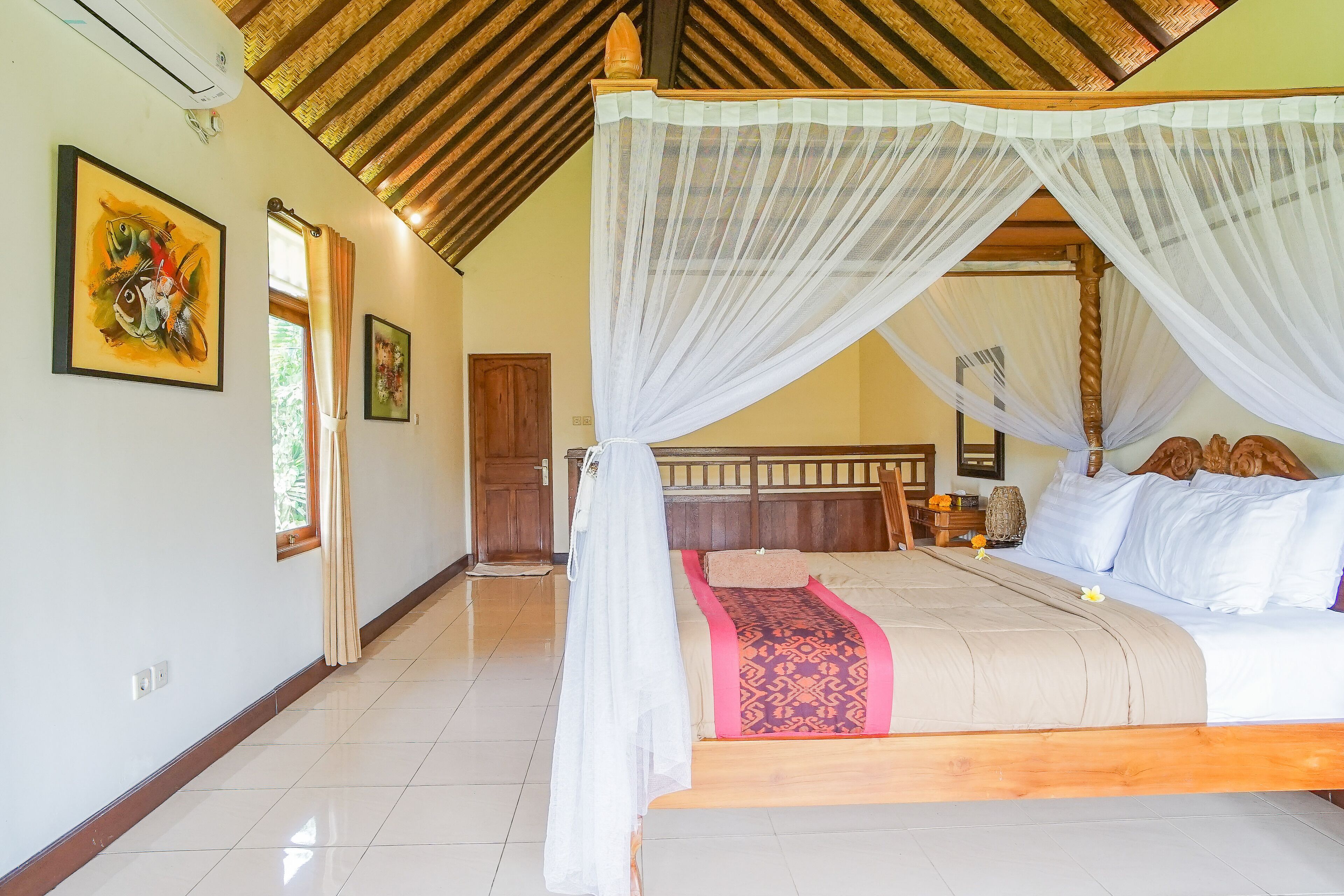 Soca Cantik Villas