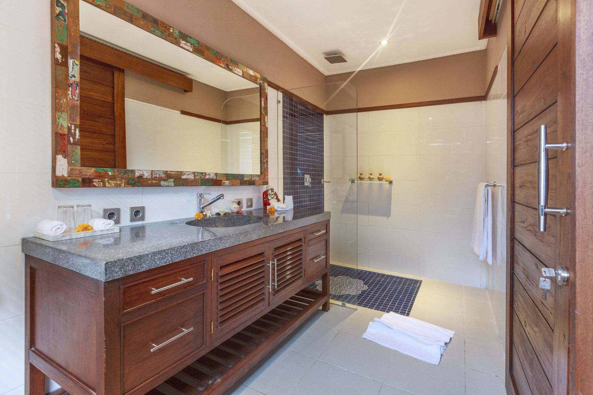 Solo Villas Resort & Retreat
