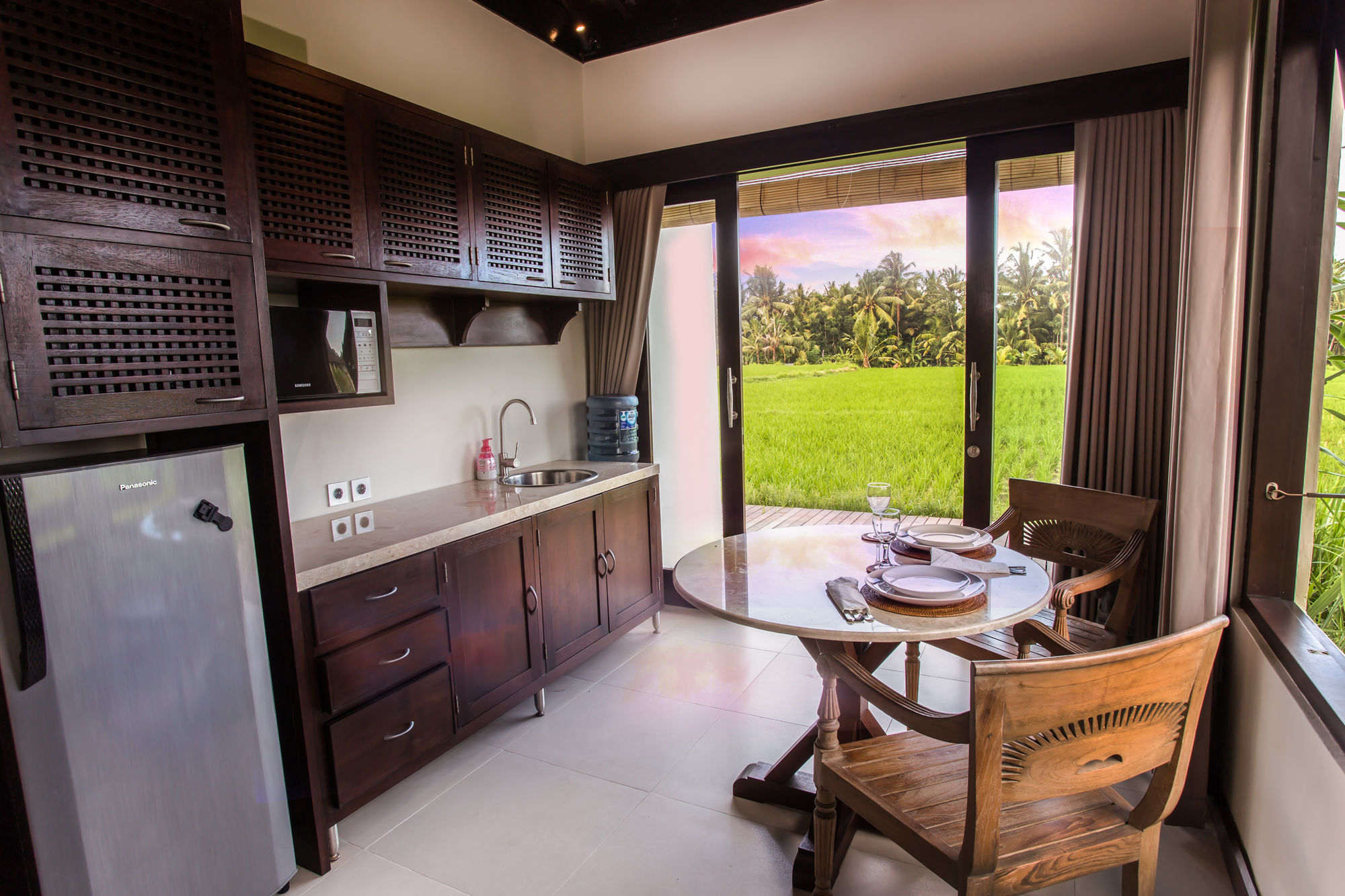 Solo Villas Resort & Retreat