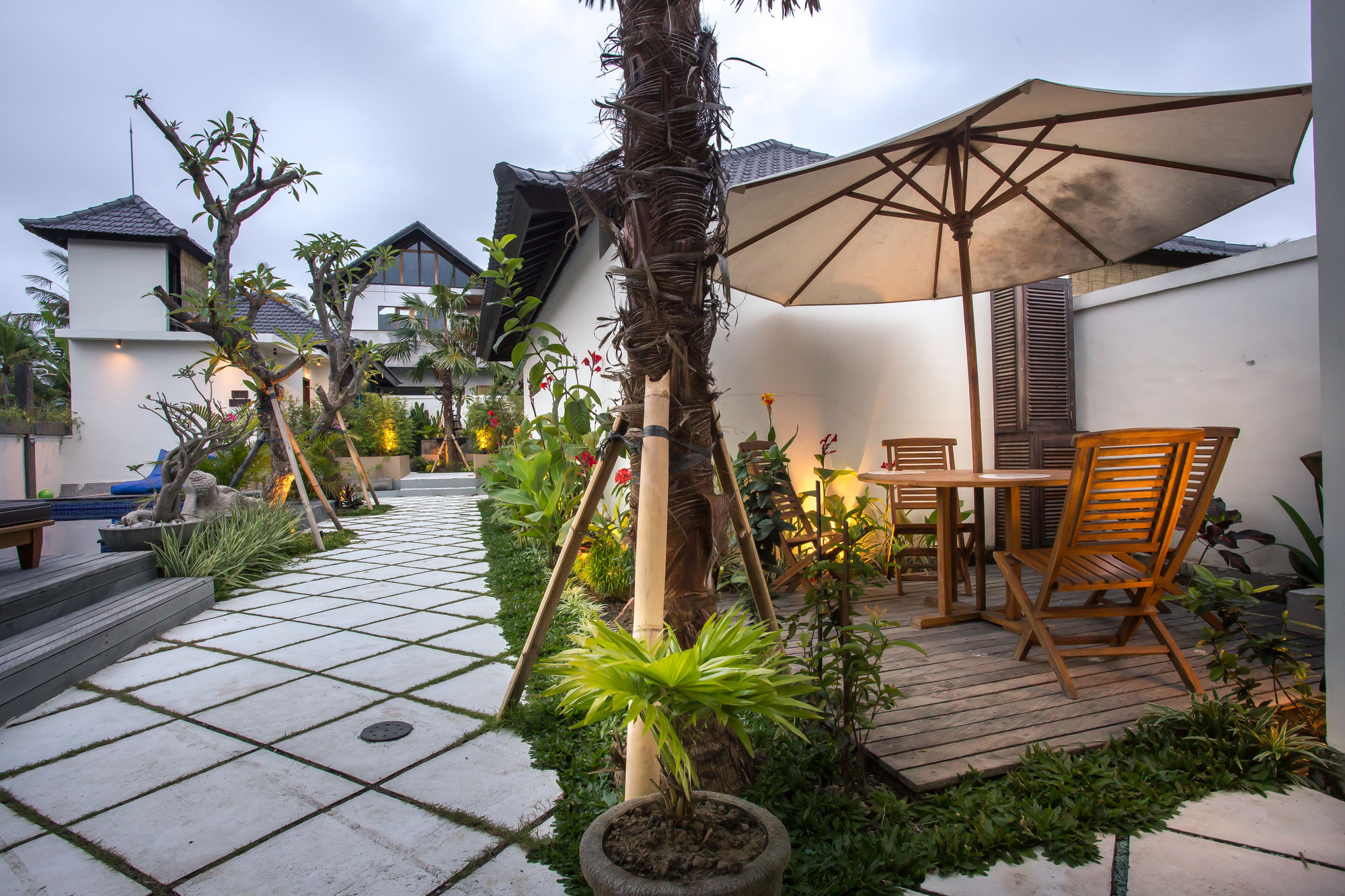 Solo Villas Resort & Retreat