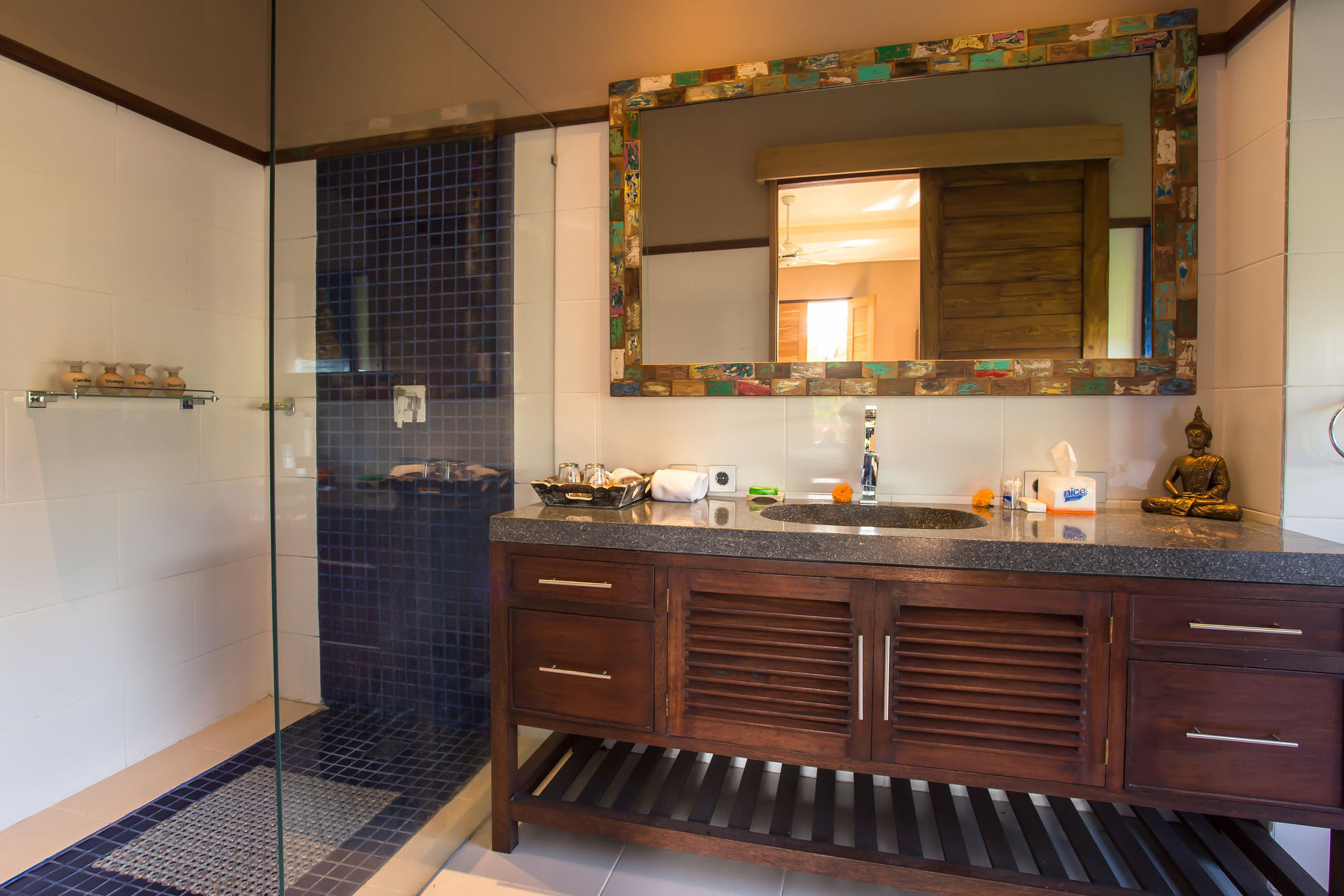 Solo Villas Resort & Retreat
