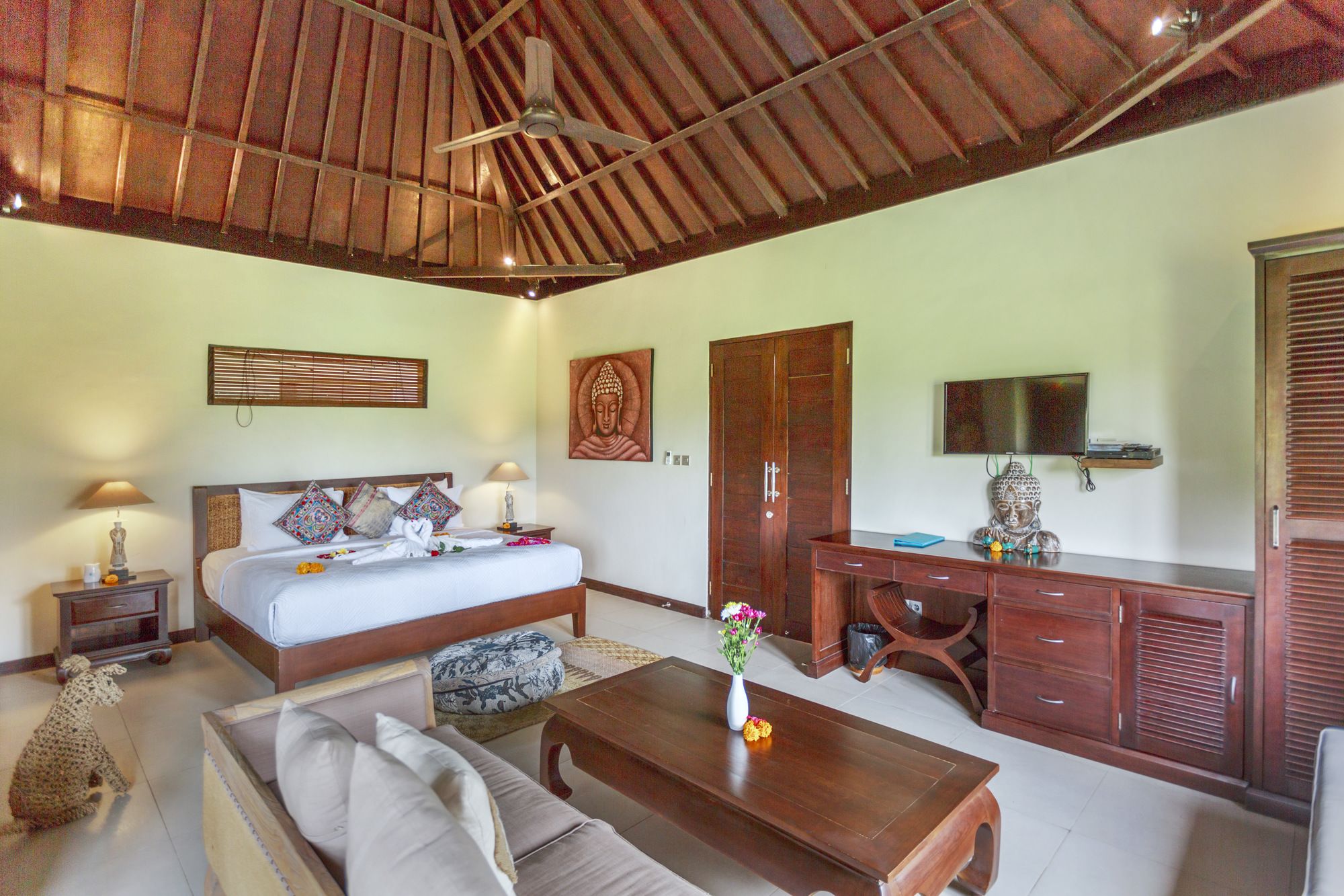 Solo Villas Resort & Retreat