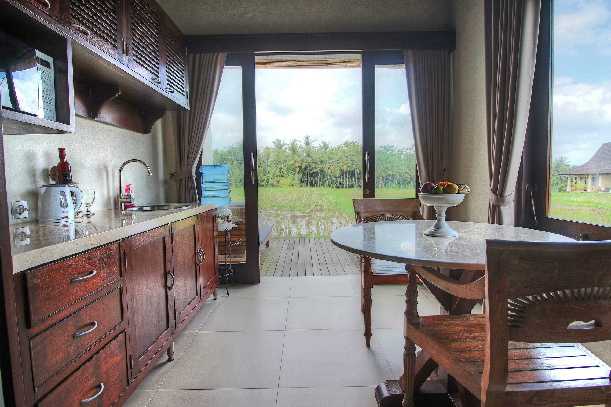 Solo Villas Resort & Retreat