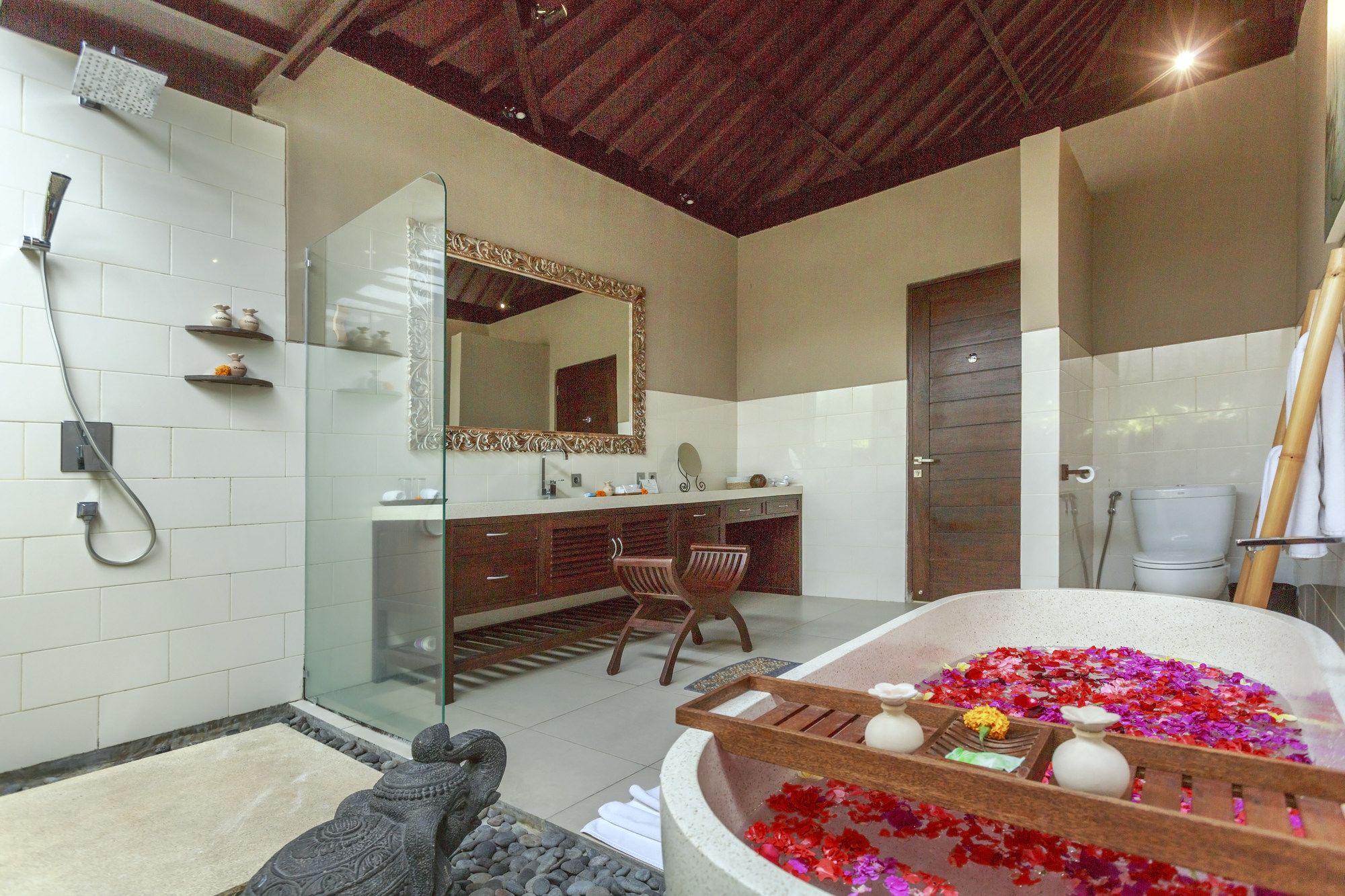 Solo Villas Resort & Retreat