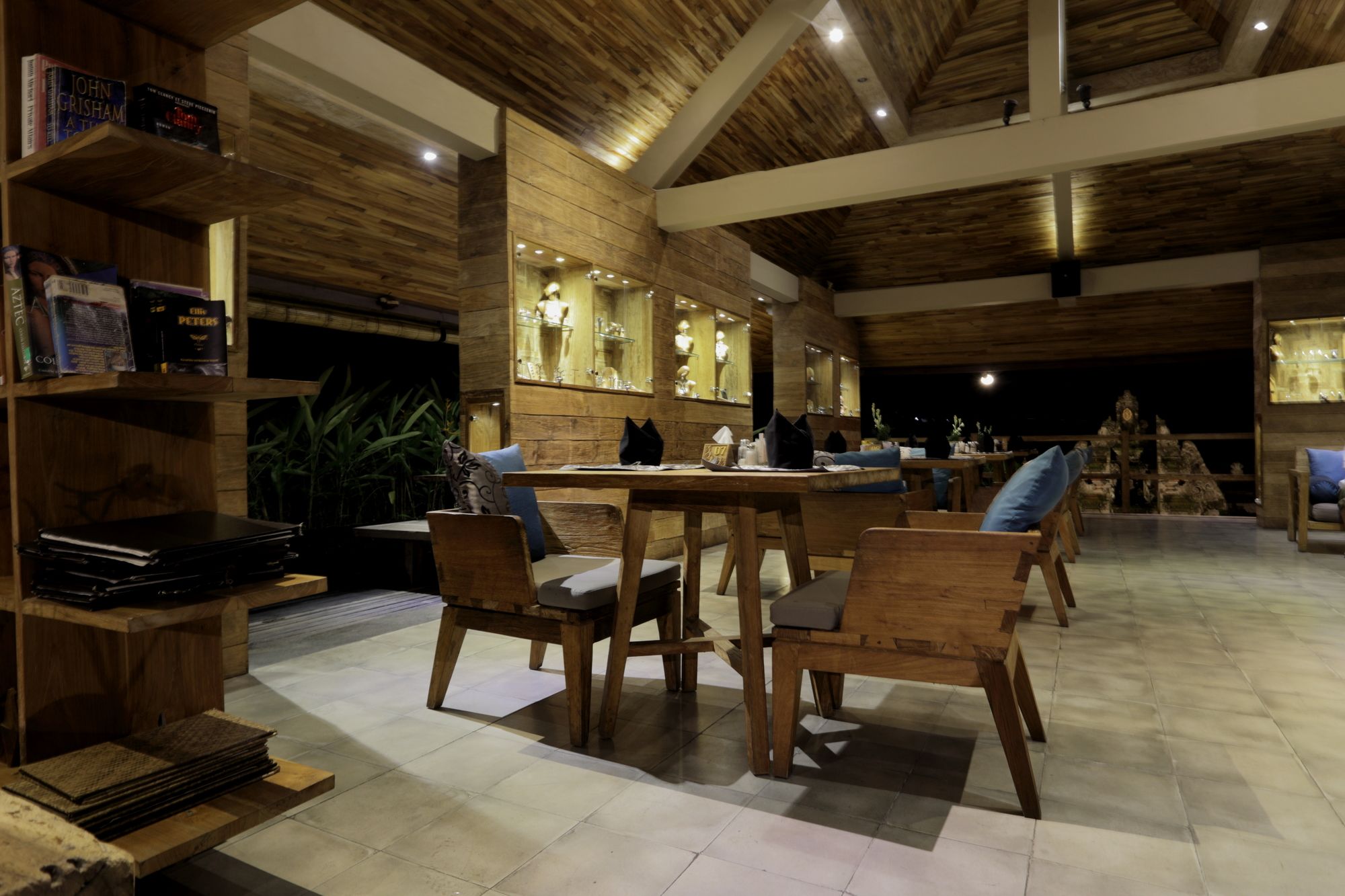 Sri Ratih Cottages