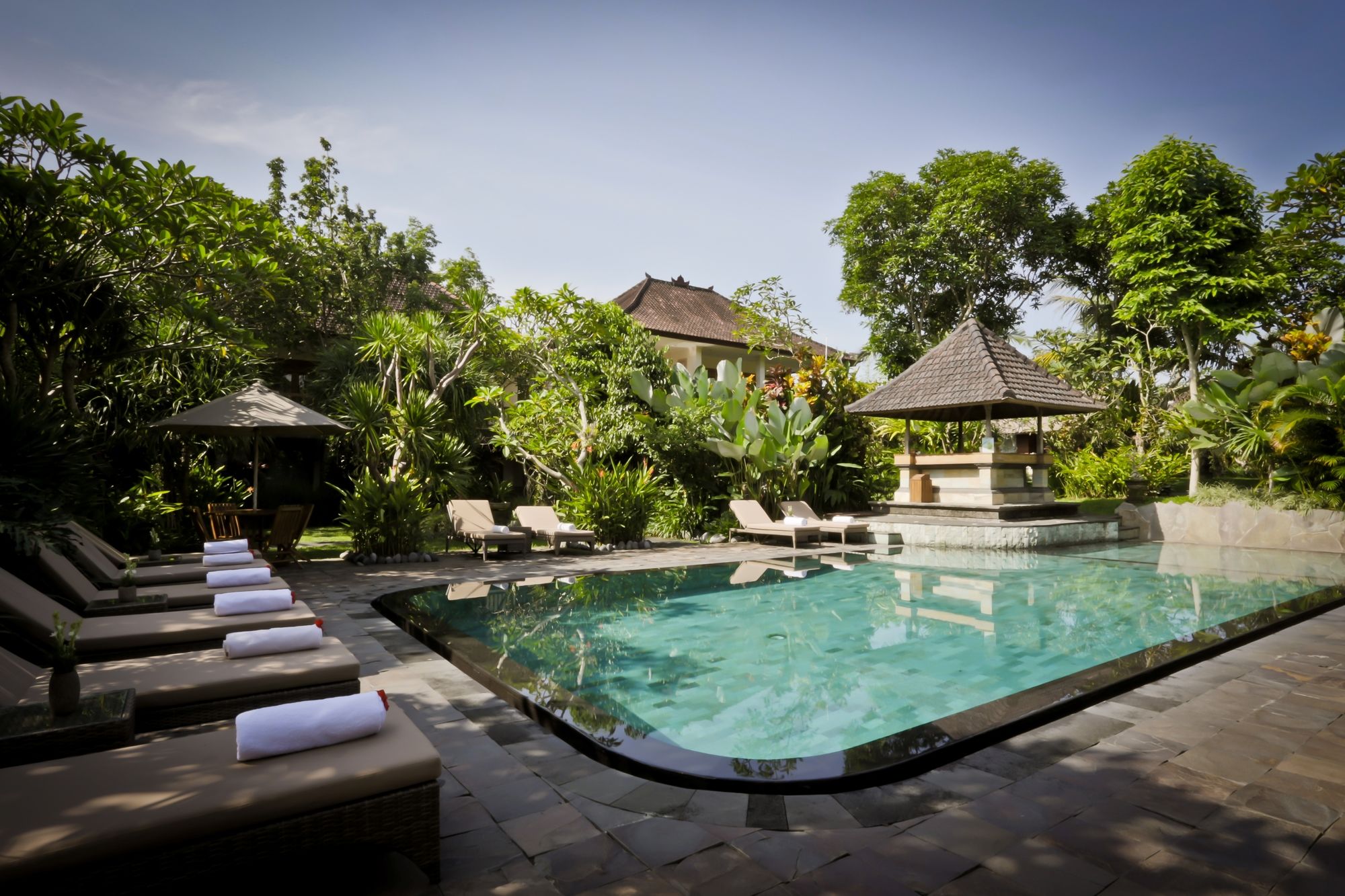 Sri Ratih Cottages
