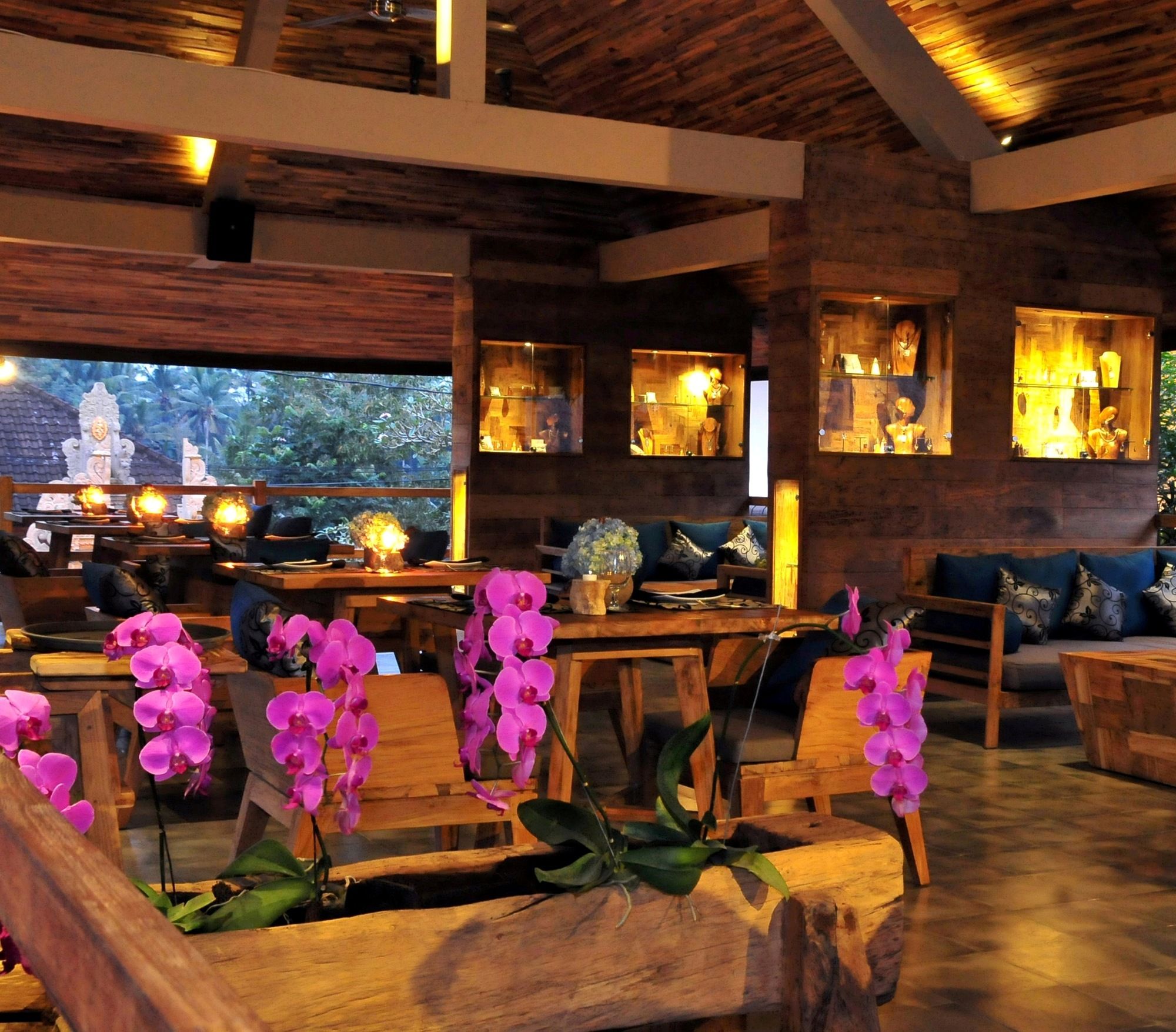 Sri Ratih Cottages