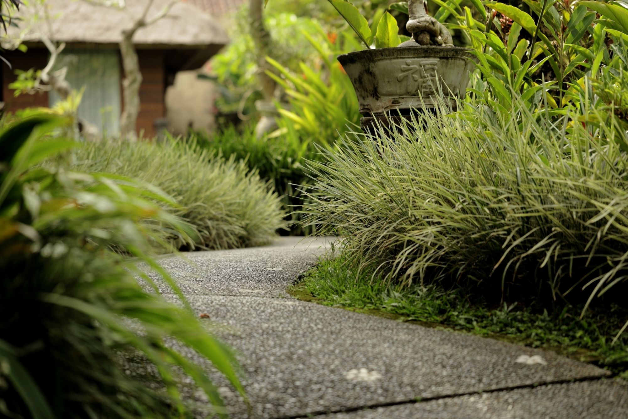 Sri Ratih Cottages