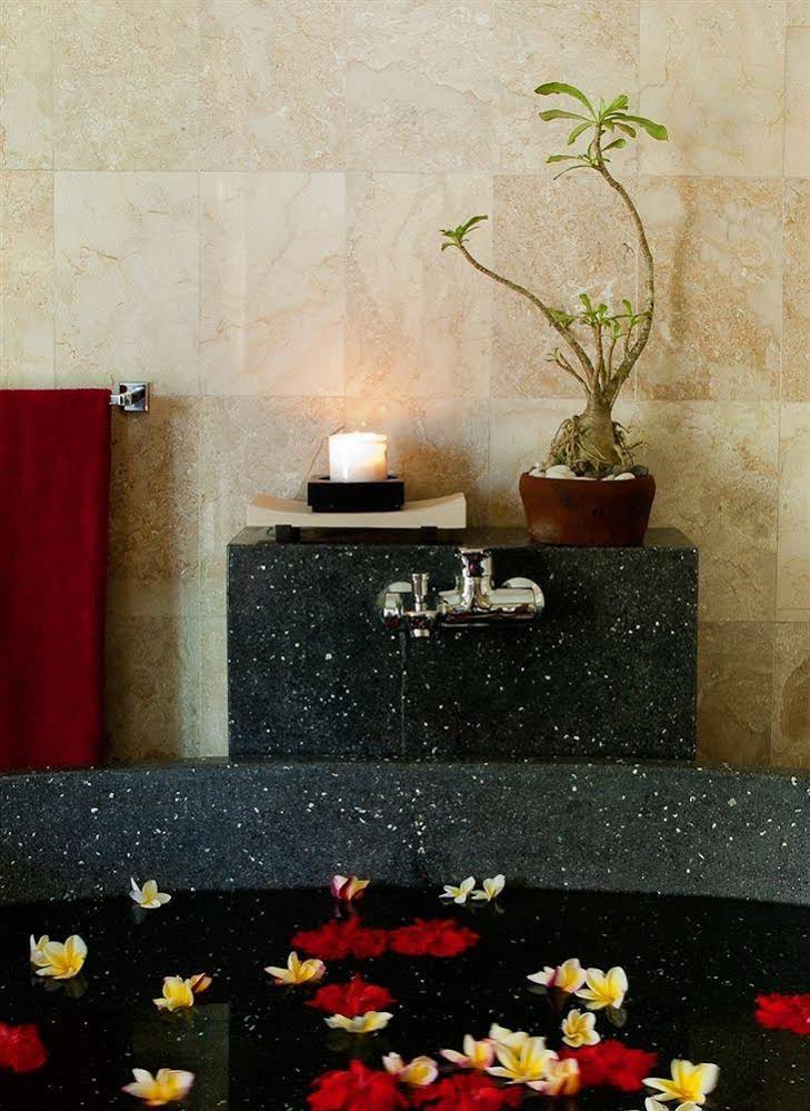 Suara Air Luxury Villas