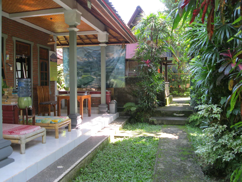 Suastika Lodge