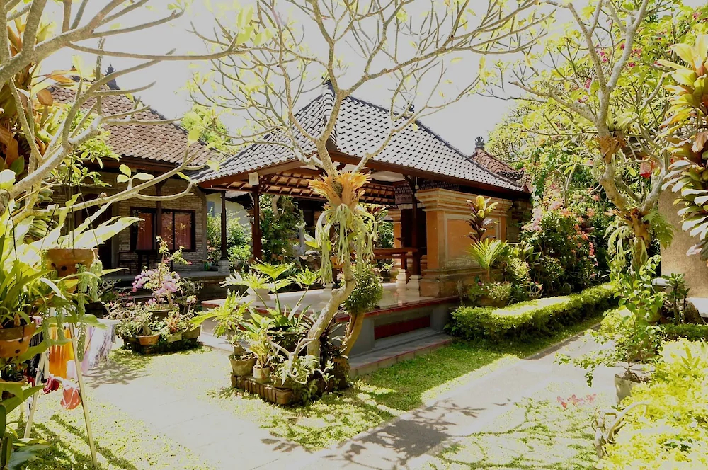 Suastika Lodge