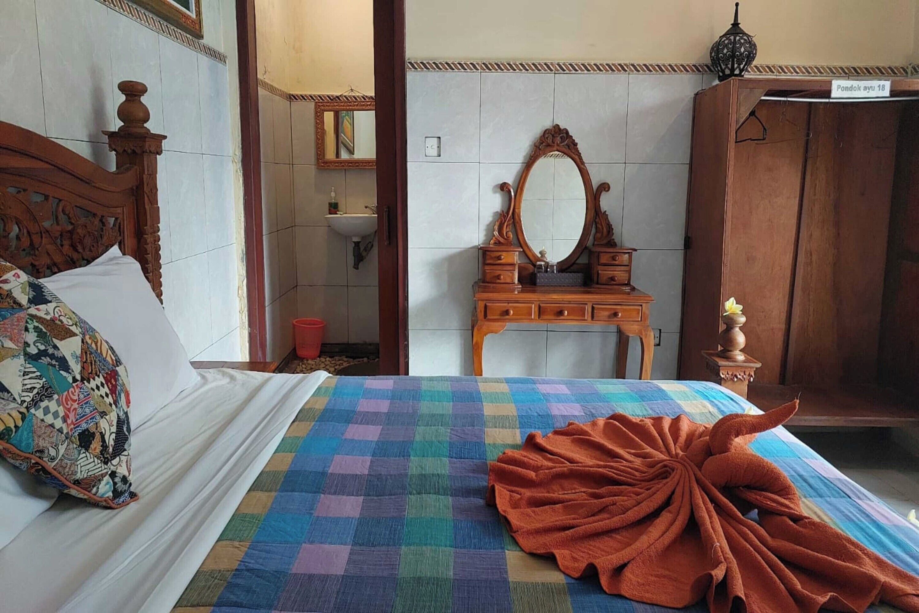 Super OYO Capital O Pondok Ayu Homestay