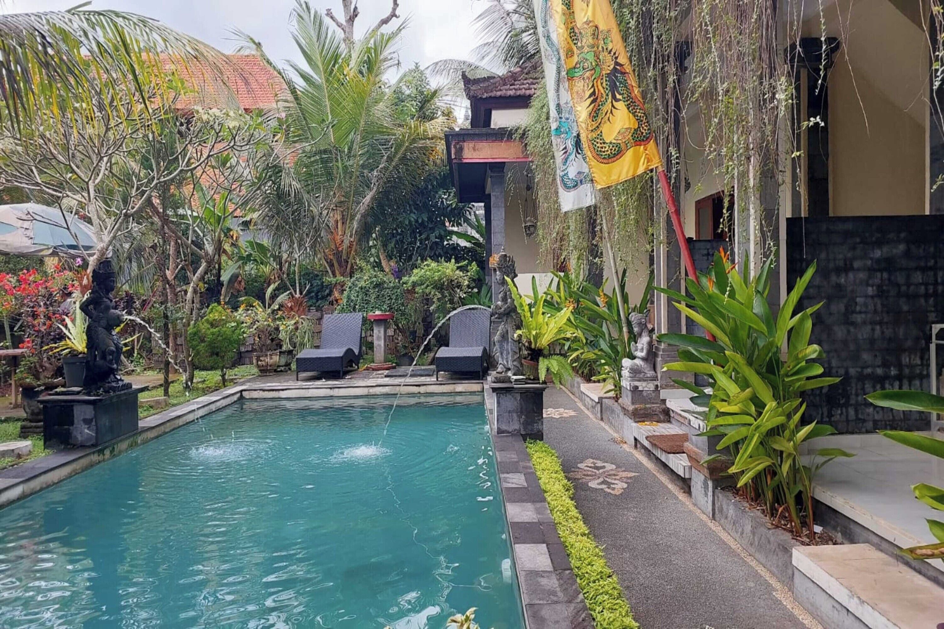 Super OYO Capital O Pondok Ayu Homestay