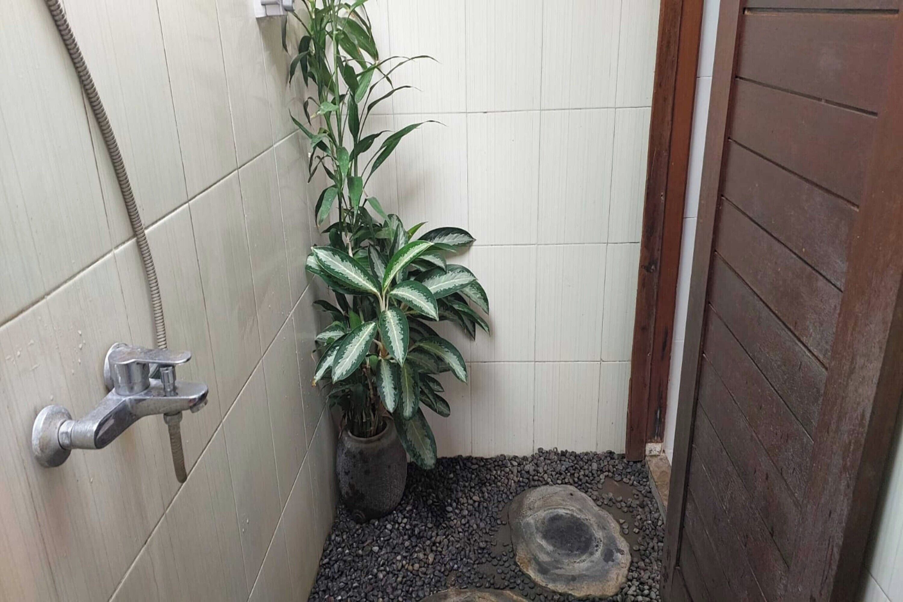 Super OYO Capital O Pondok Ayu Homestay