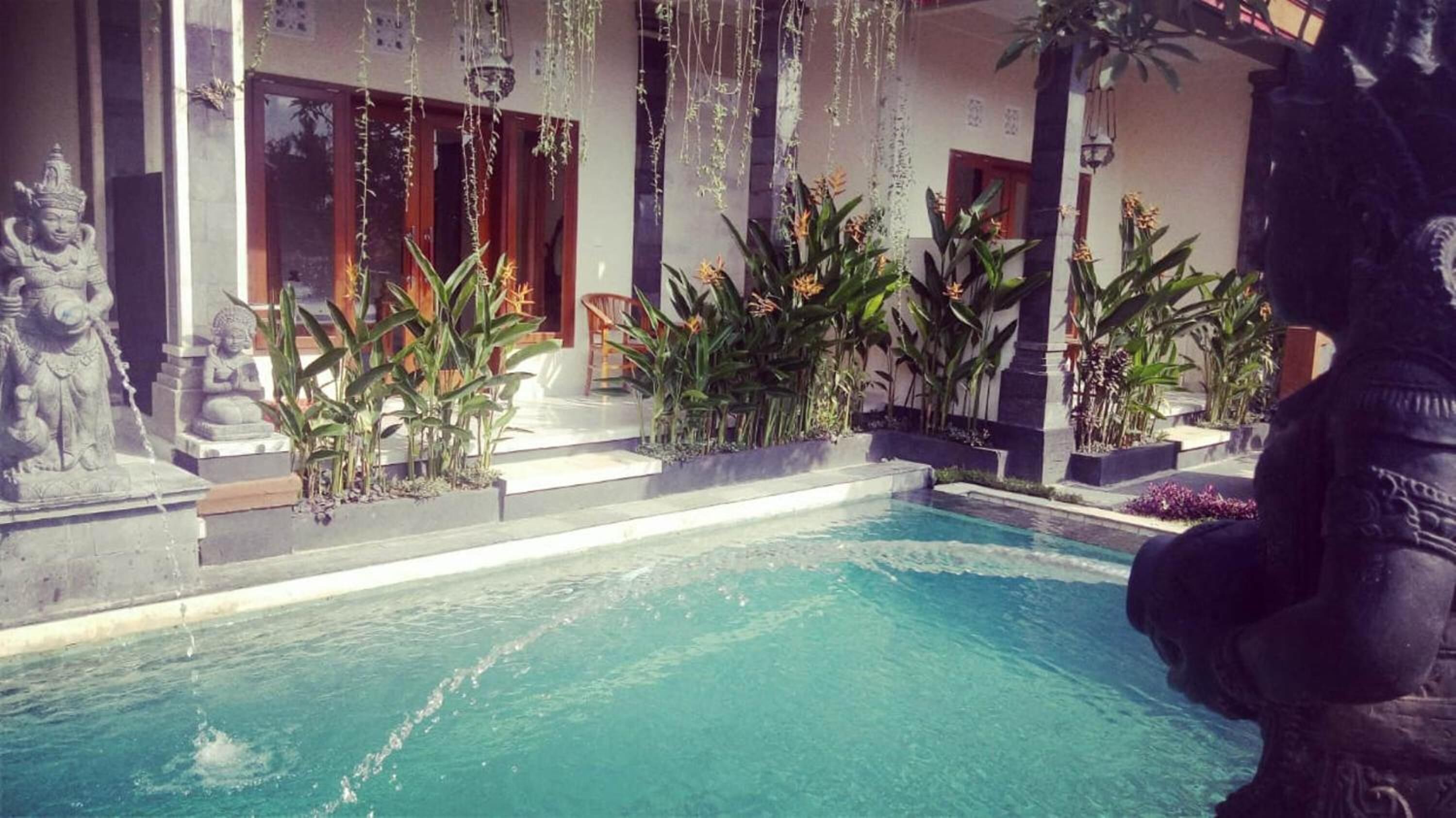 Super OYO Capital O Pondok Ayu Homestay