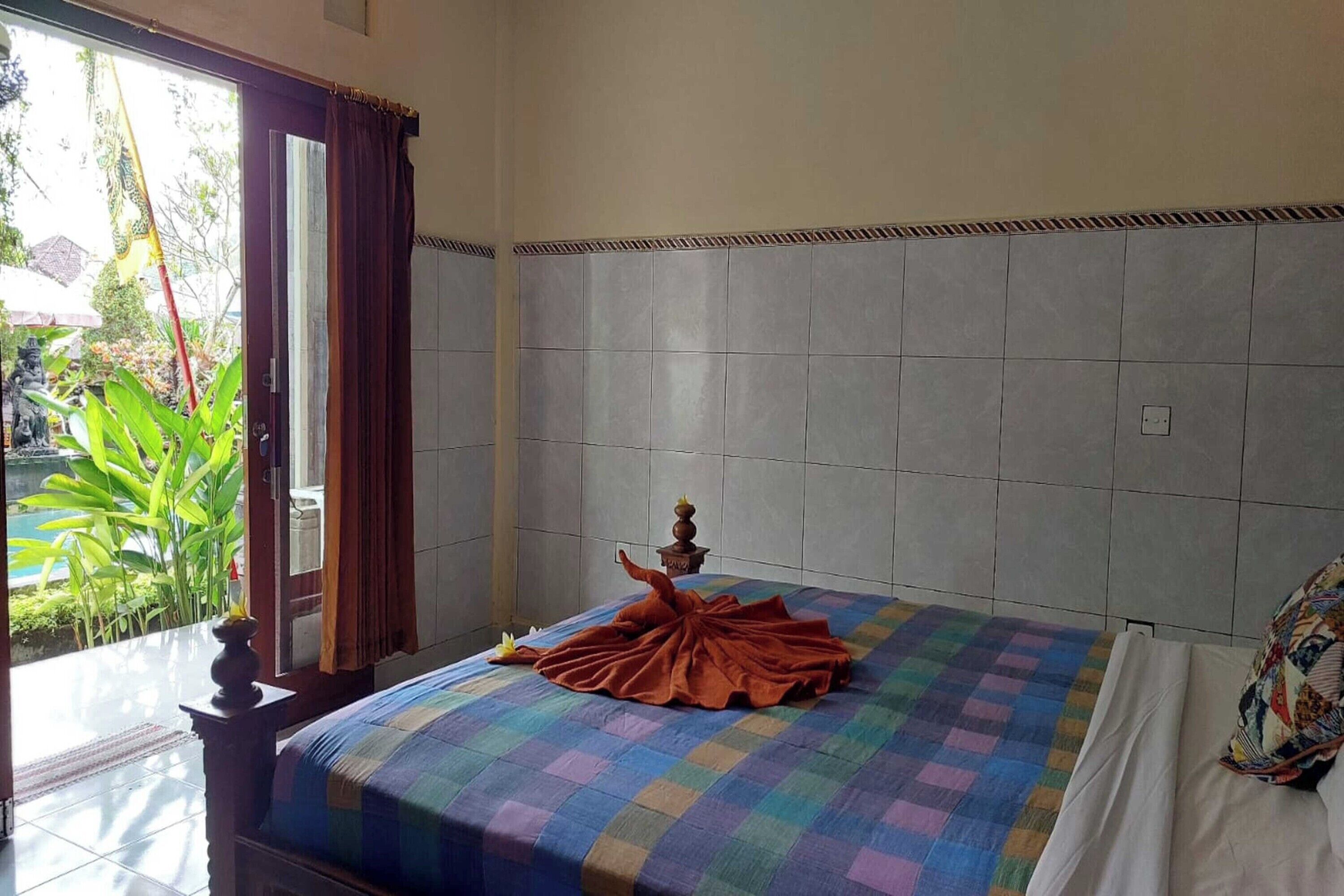 Super OYO Capital O Pondok Ayu Homestay