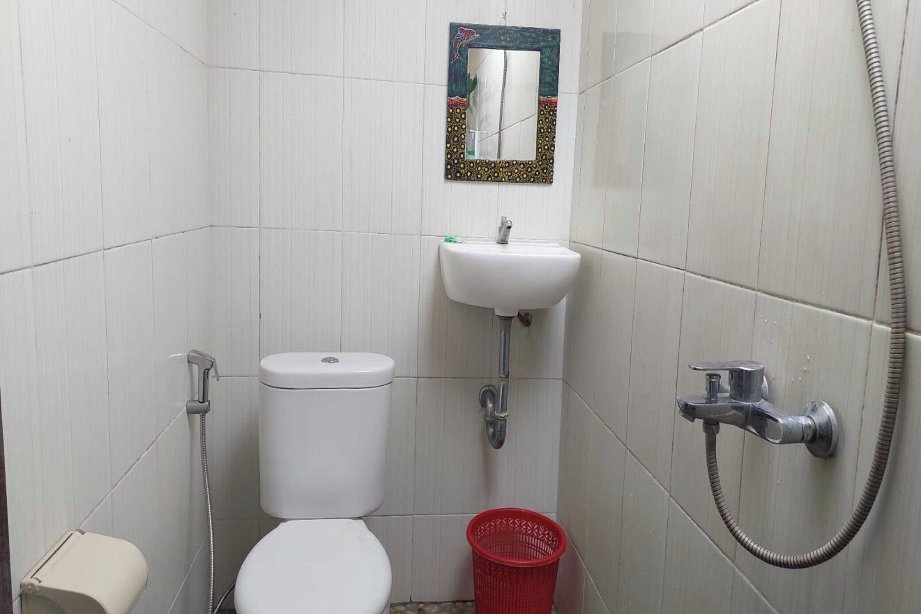 Super OYO Capital O Pondok Ayu Homestay