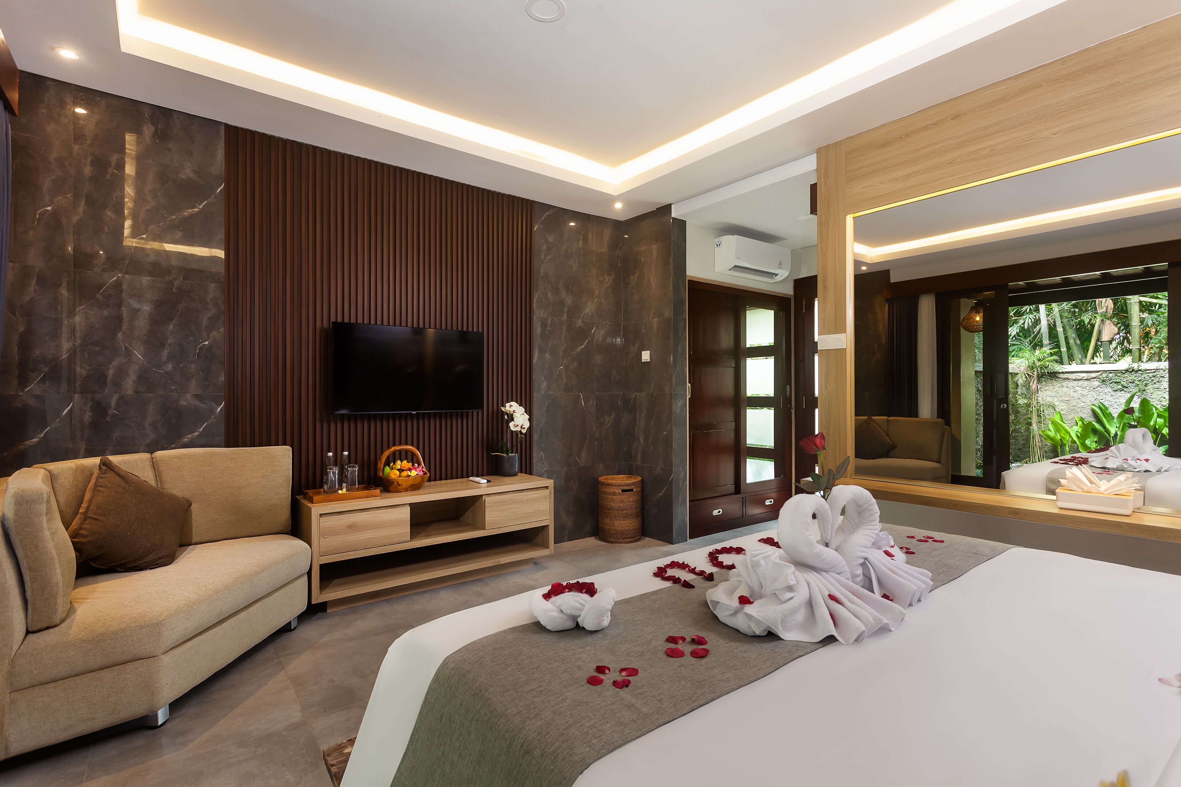 Teba Suci Suite
