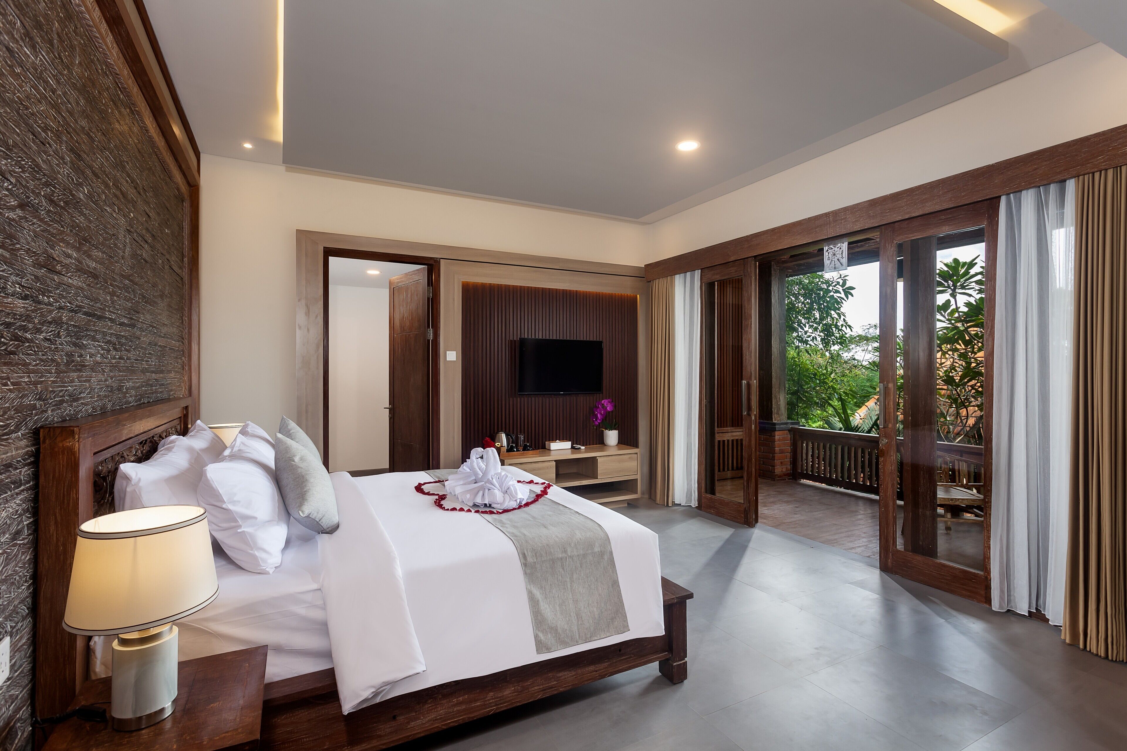 Teba Suci Suite
