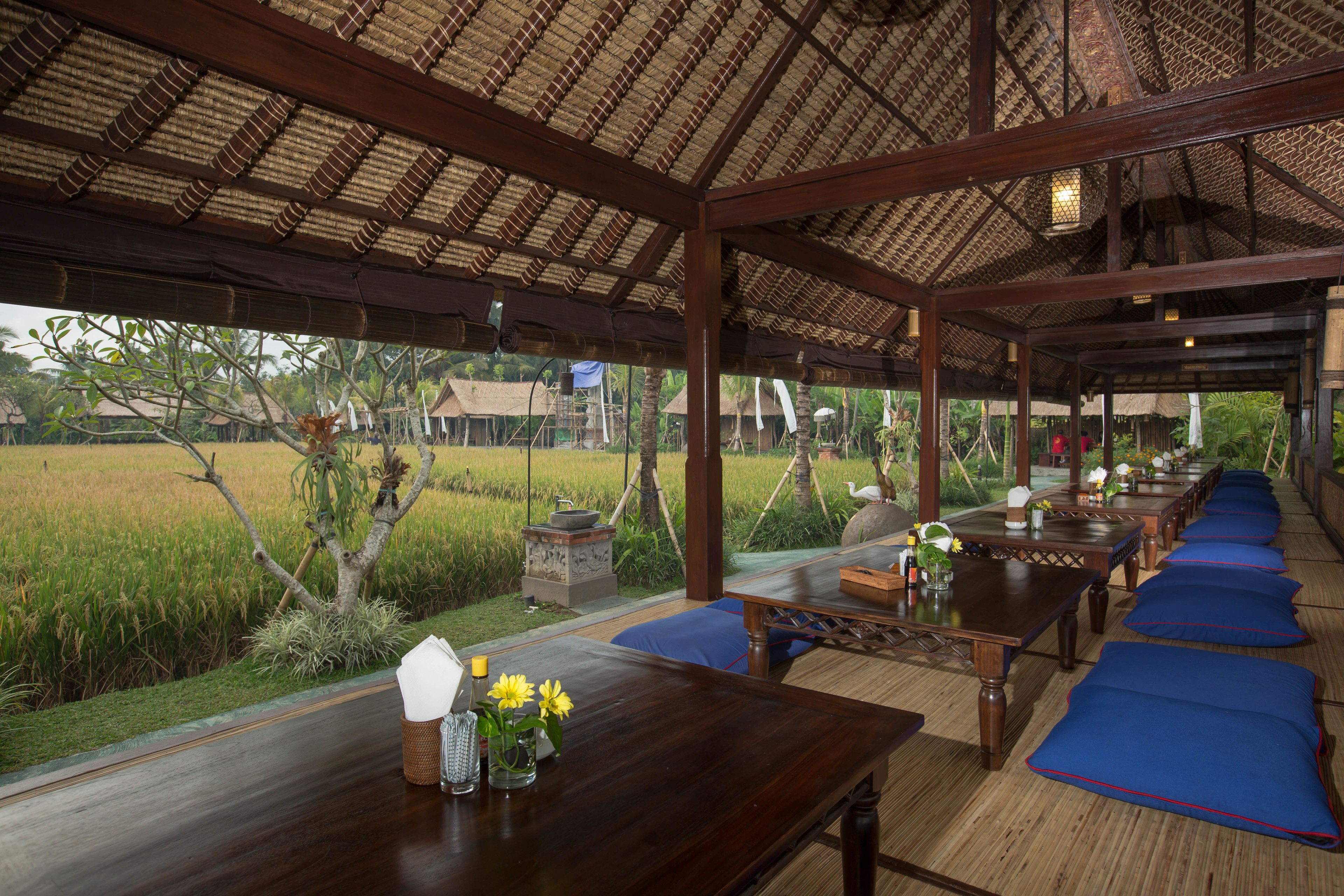 Tepi Sawah Villas