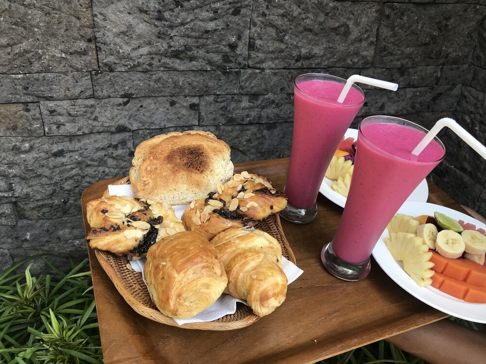 Ubud Paras Villa