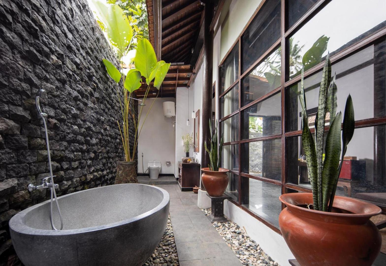 Ubud Raya Villa